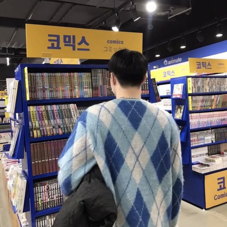Needles Mohair Cardigan Argyle Blue 착용 스타일