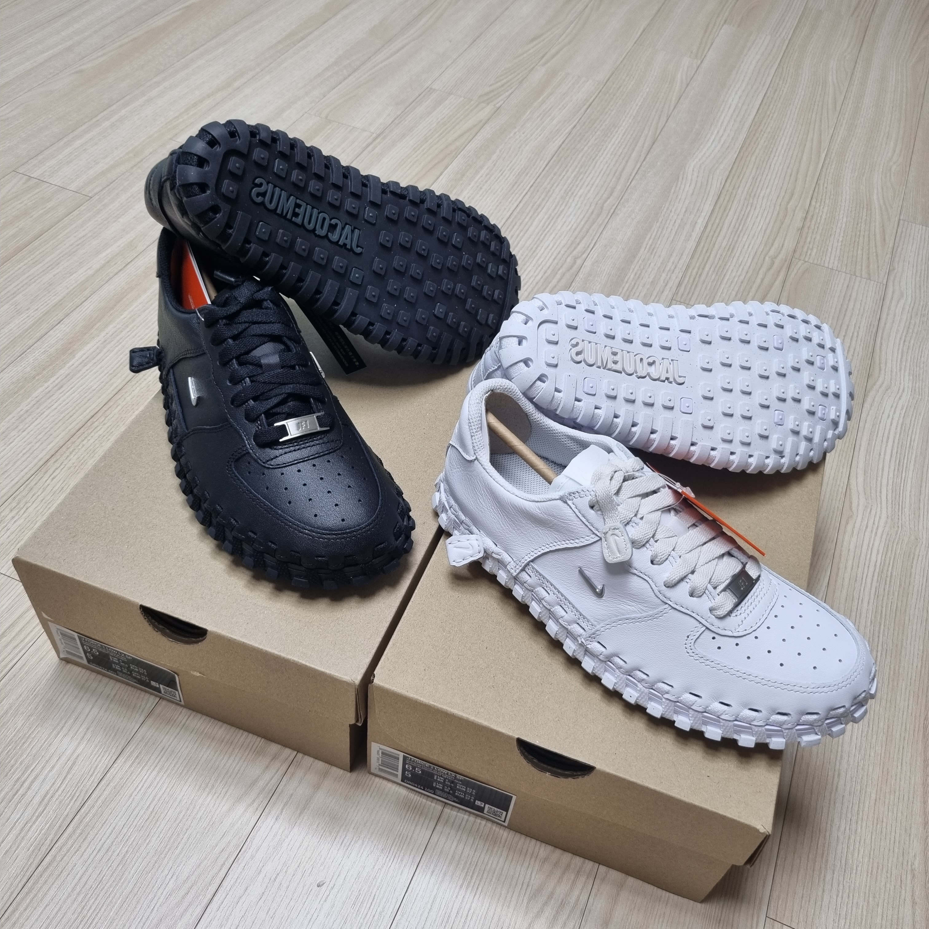 Nike x Jacquemus J Force 1 Low LX SP White, Nike x Jacquemus J Force 1 Low LX SP Black 착용 스타일 - 1