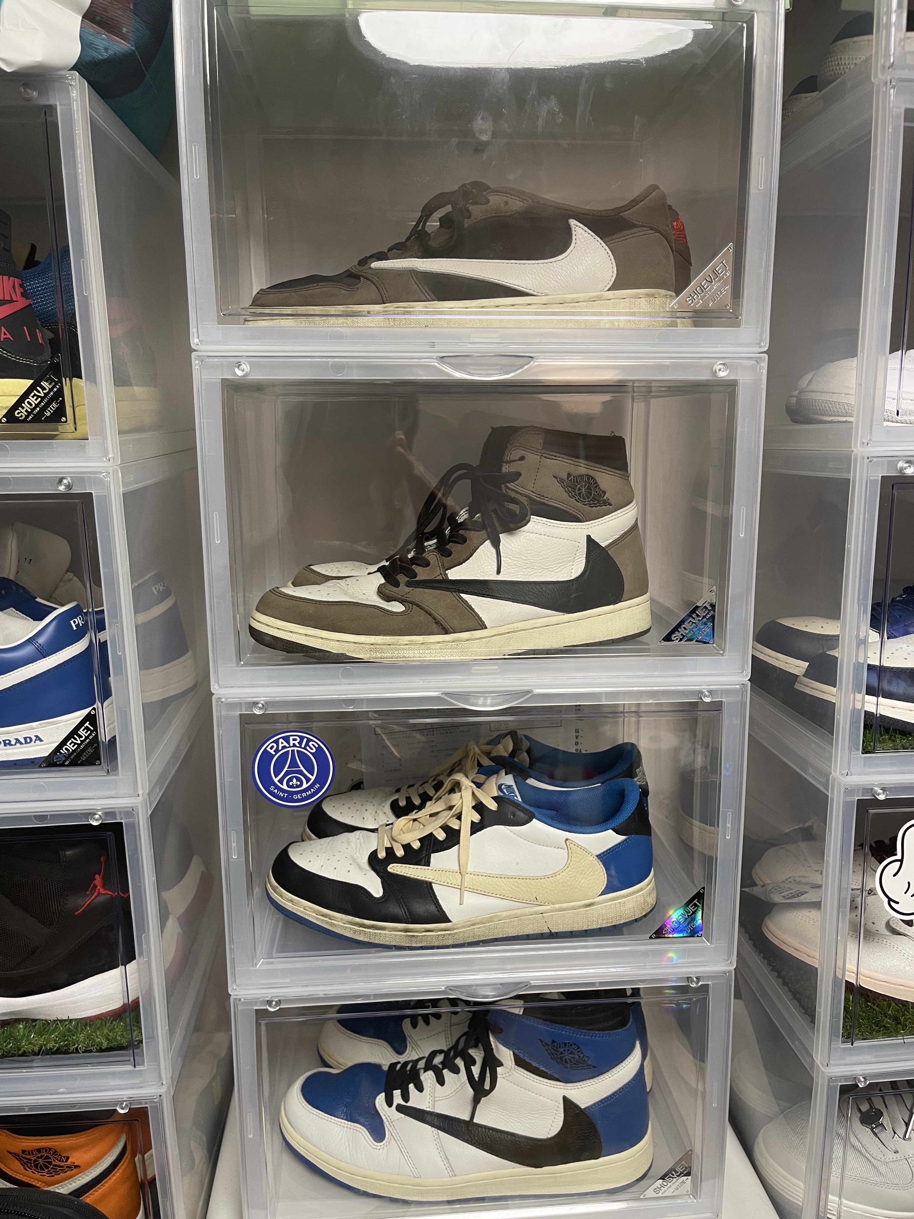 Jordan 1 x Travis Scott x Fragment Retro Low OG SP Military Blue, Jordan 1 x Travis Scott Retro High OG SP Mocha 착용 스타일