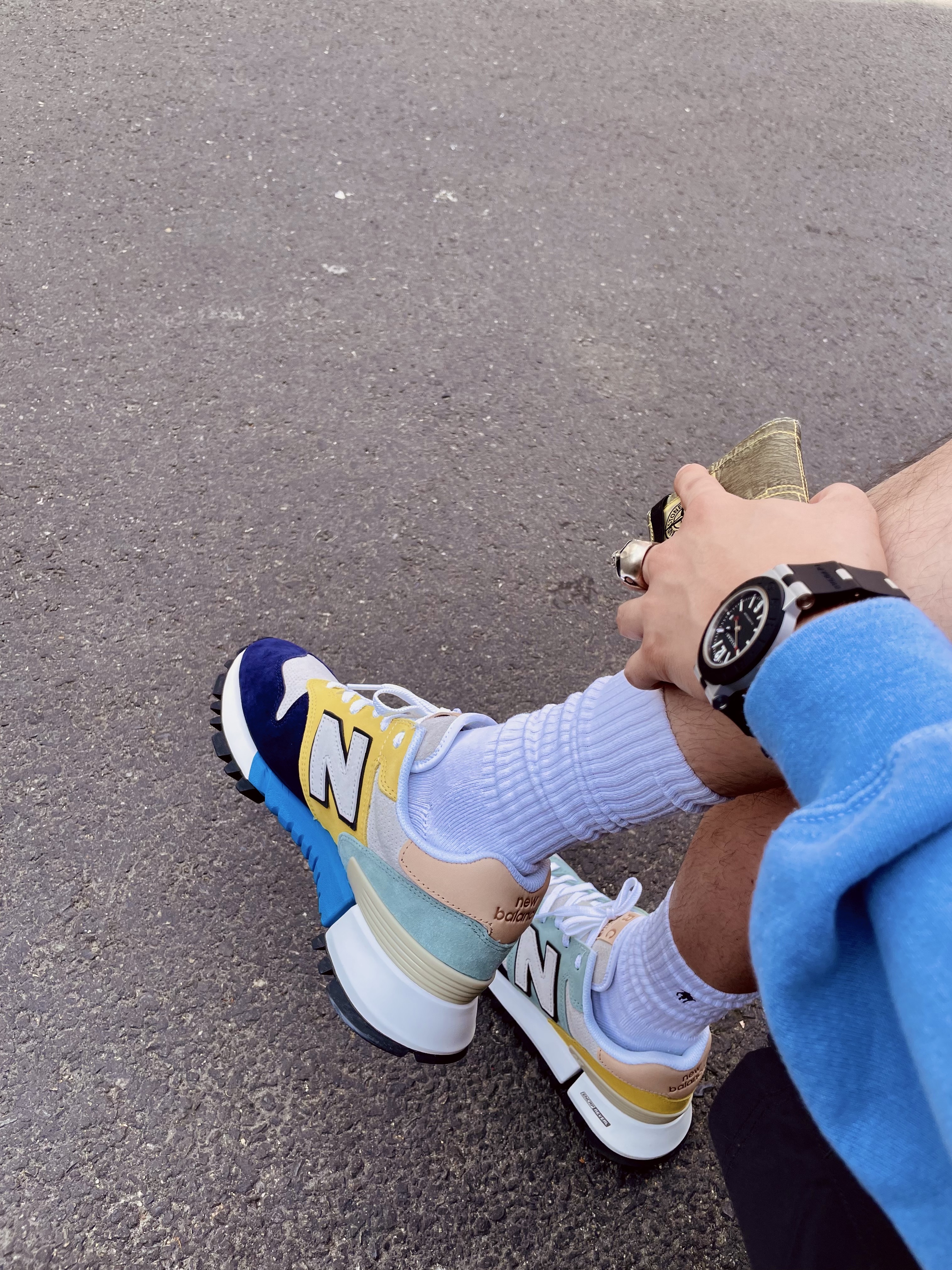New Balance x Tokyo Design Studio R_C 1300 Oatmeal Marigold, Bulgari Aluminium 40mm Watch Black 착용 스타일 - 3
