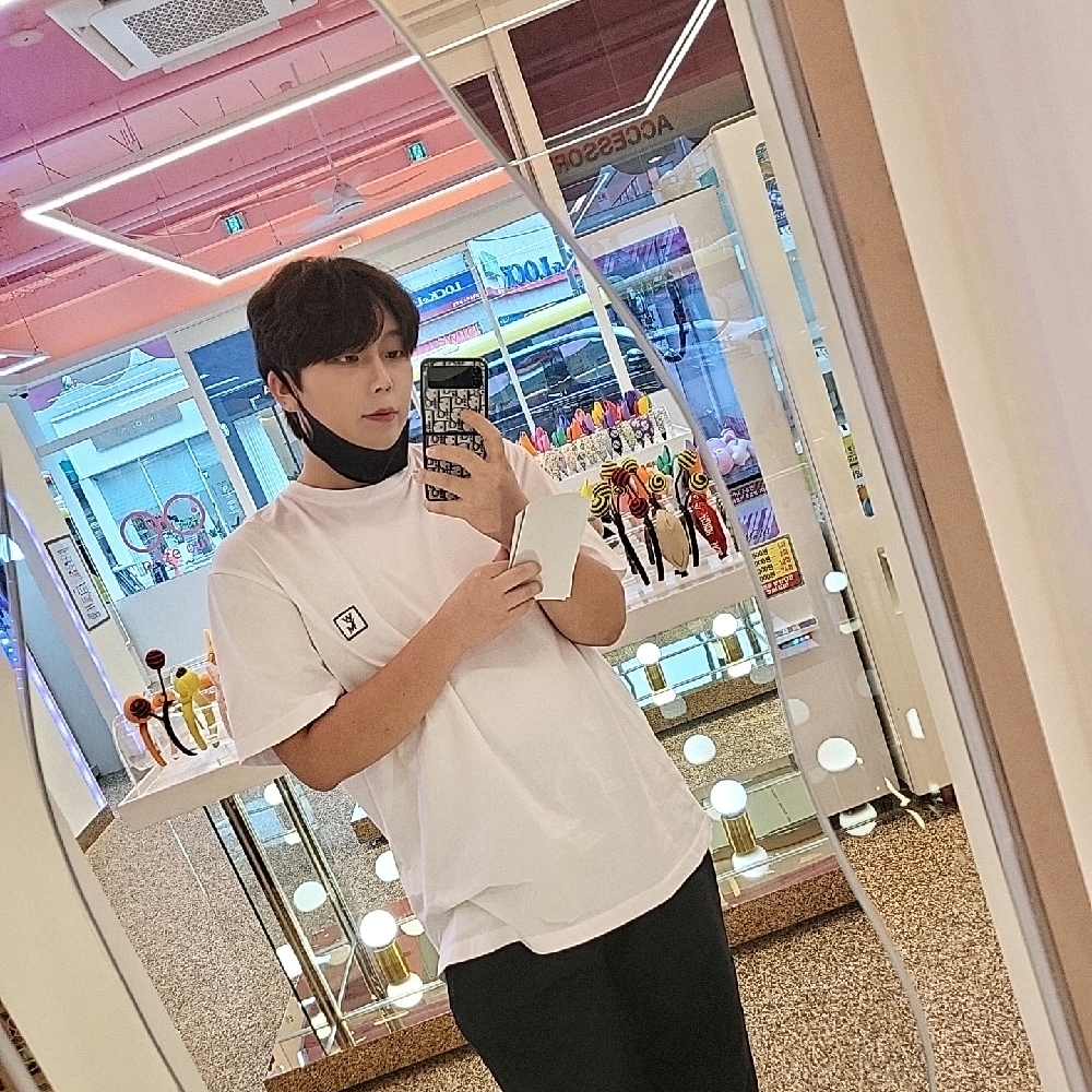 KREAM 프로필 이미지