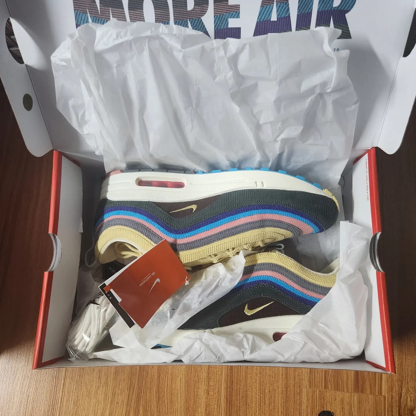 Nike x Sean Wotherspoon Air Max 1/97 착용 스타일 - 3