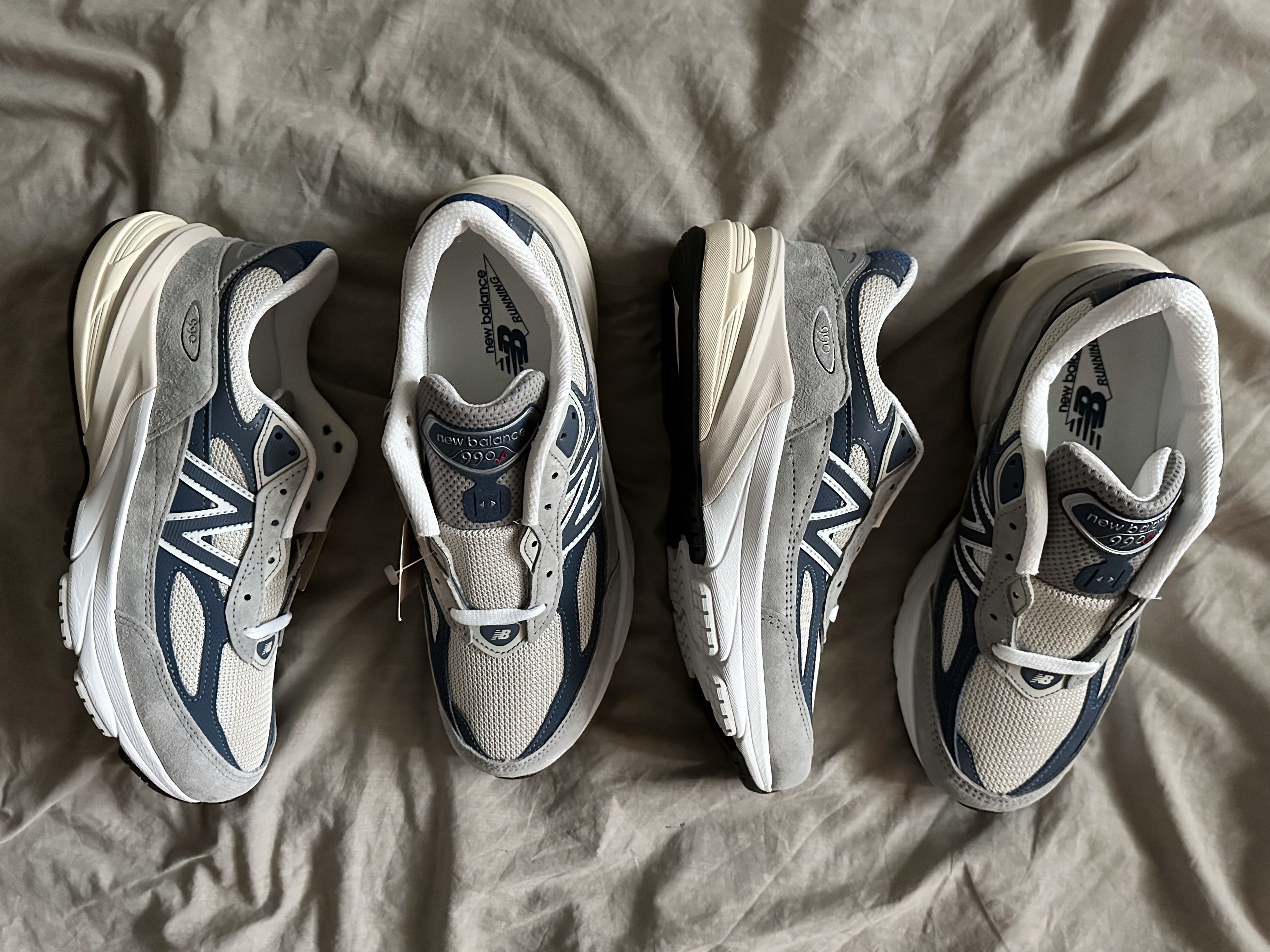 New Balance 990v6 Made in USA Gray Suede 착용 스타일 - 2