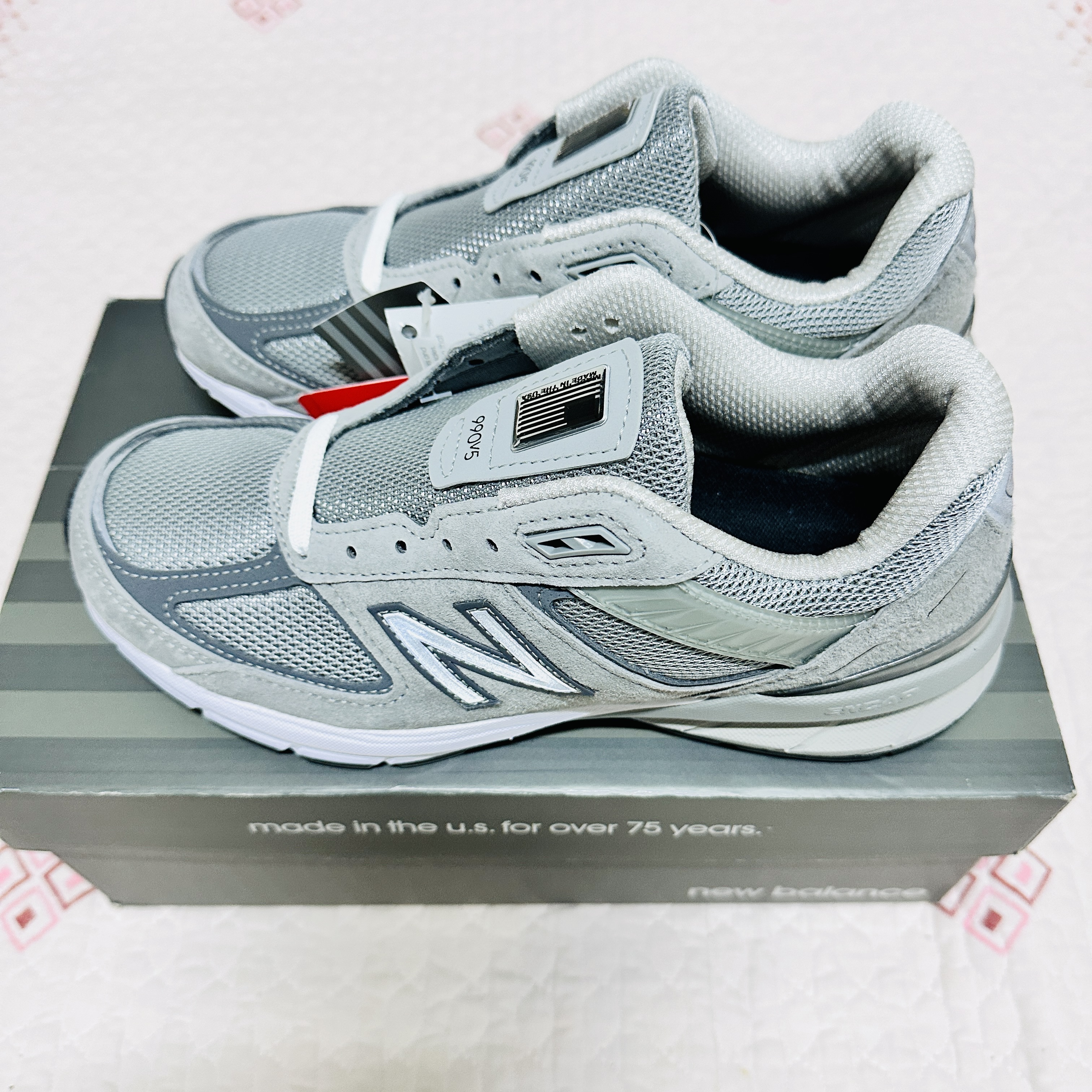 New Balance 990v5 Made in USA Grey - D Standard 착용 스타일 - 2