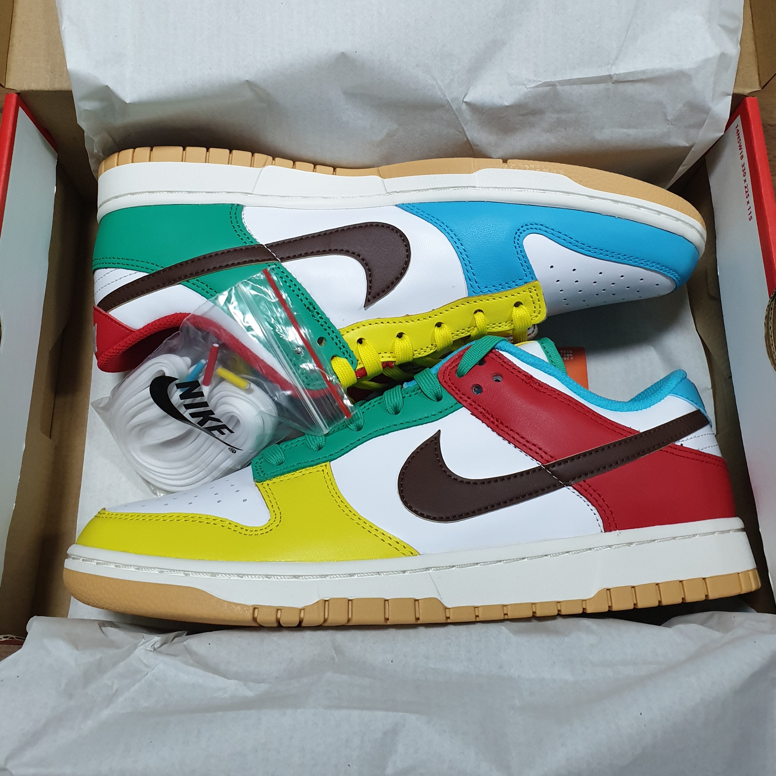 Nike Dunk Low SE Free.99 White 착용 스타일 - 1