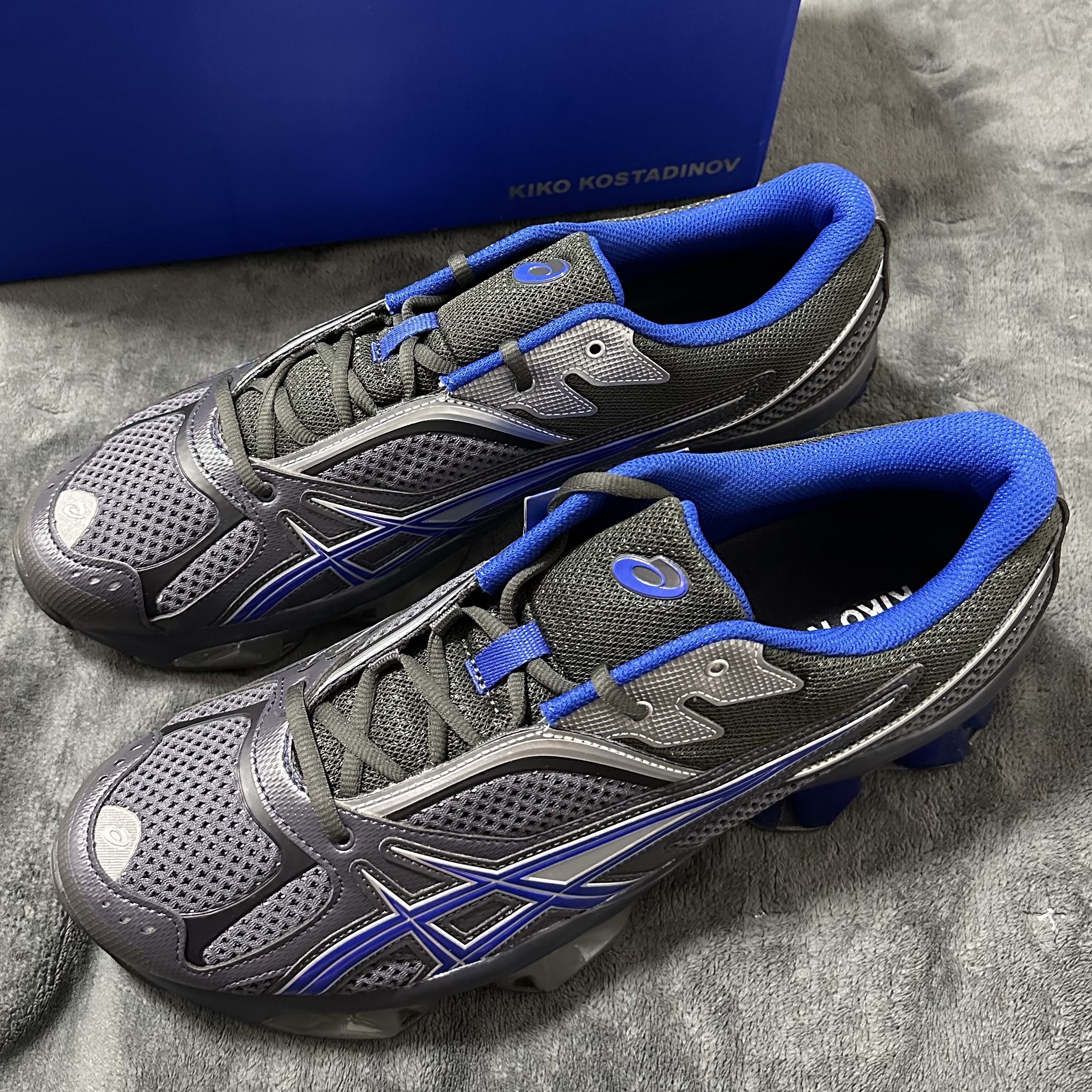 Asics x Kiko Kostadinov Gel-Quantum Zientzia Dark Grey 착용 스타일