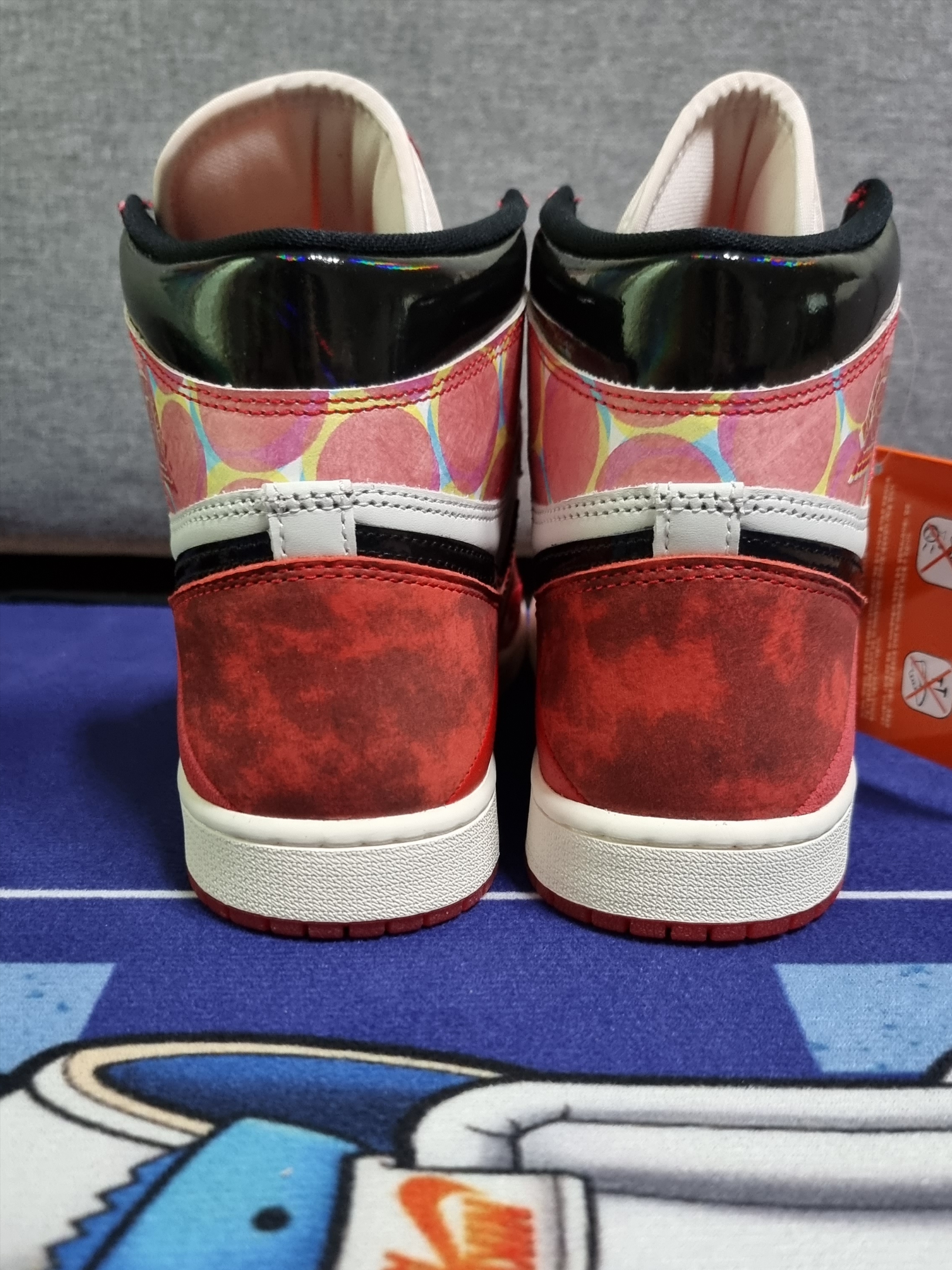 Jordan 1 Retro High Spider-Man Next Chapter 착용 스타일 - 3