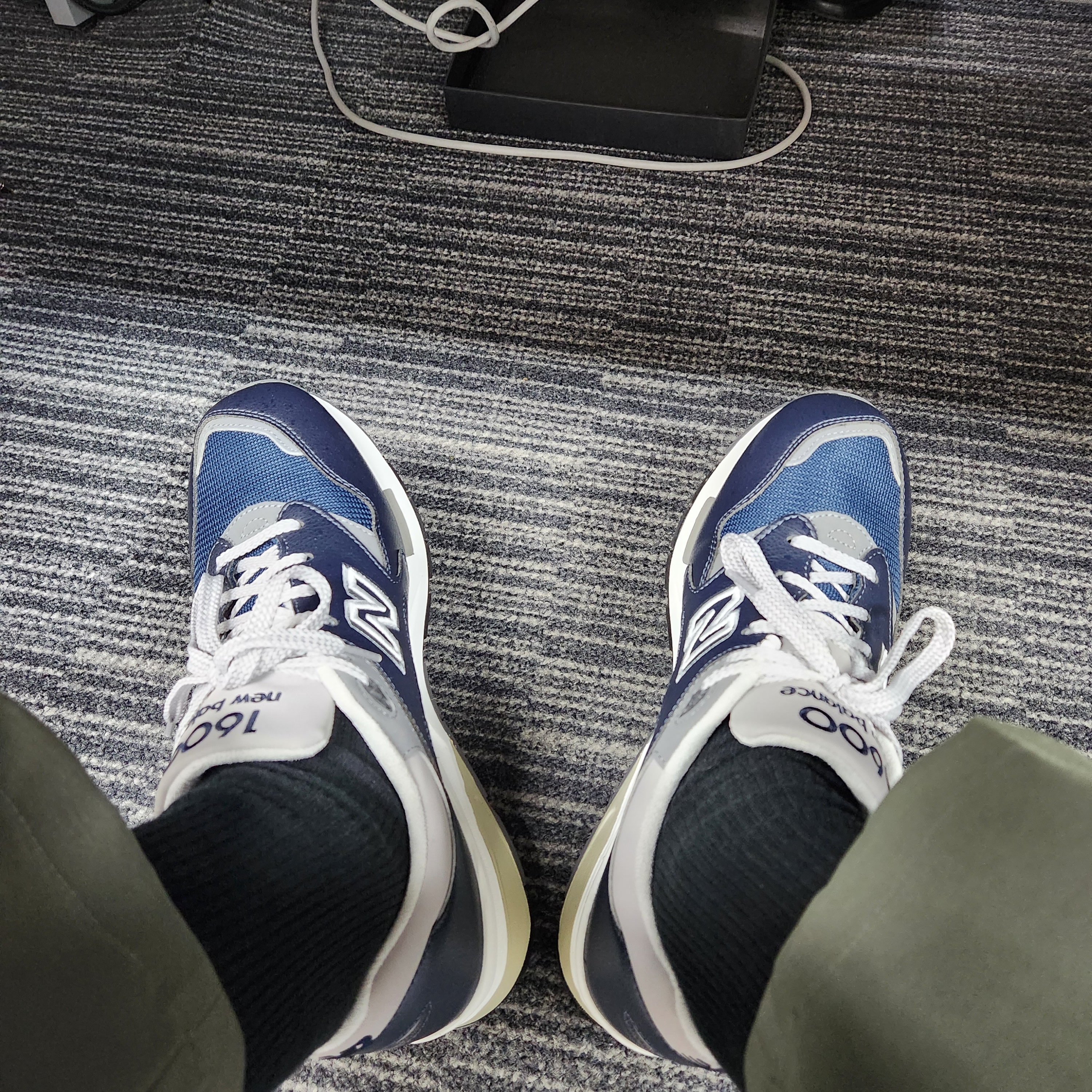 New Balance 1600 Legacy Navy 착용 스타일 - 2