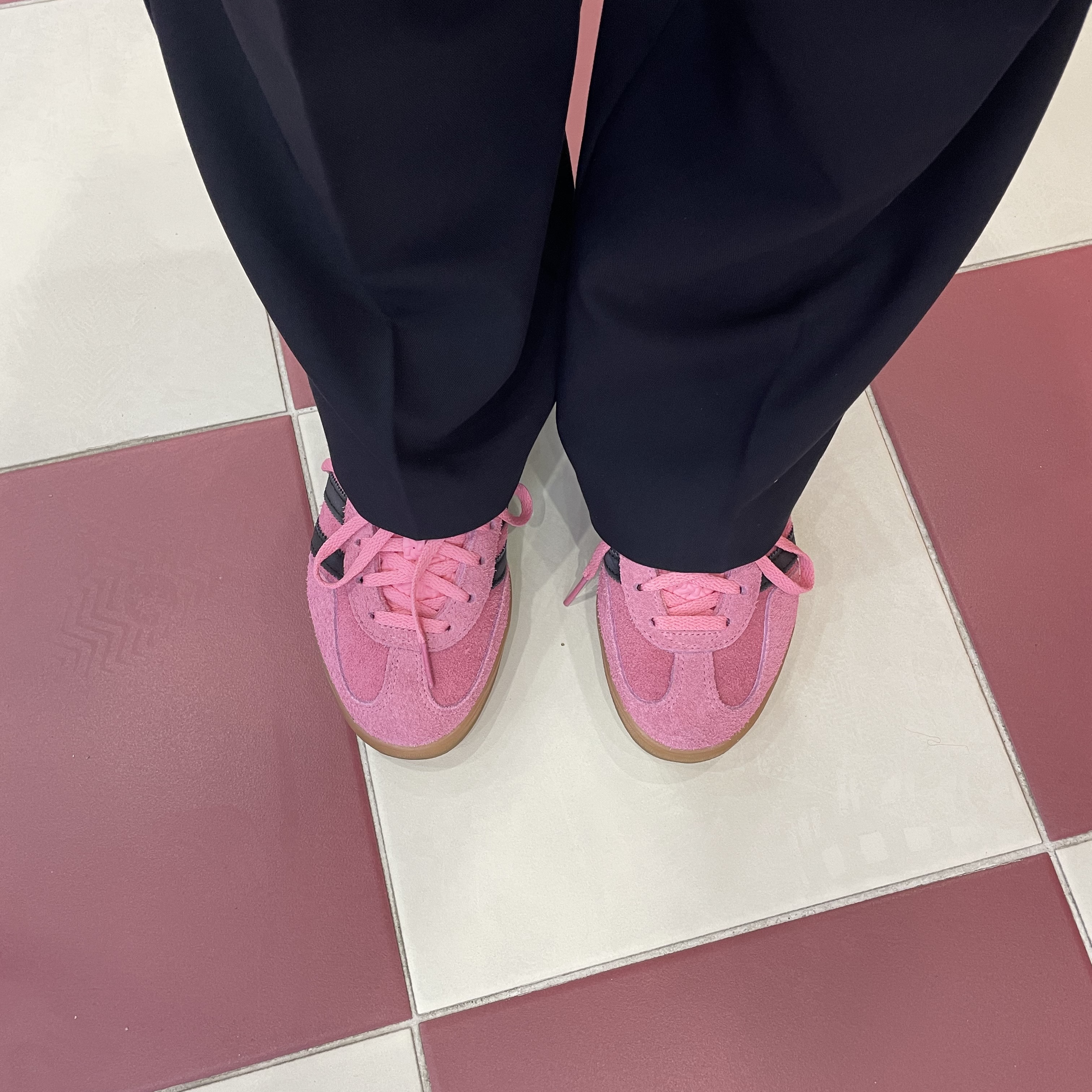 (W) Adidas Gazelle Indoor Bliss Pink 착용 스타일
