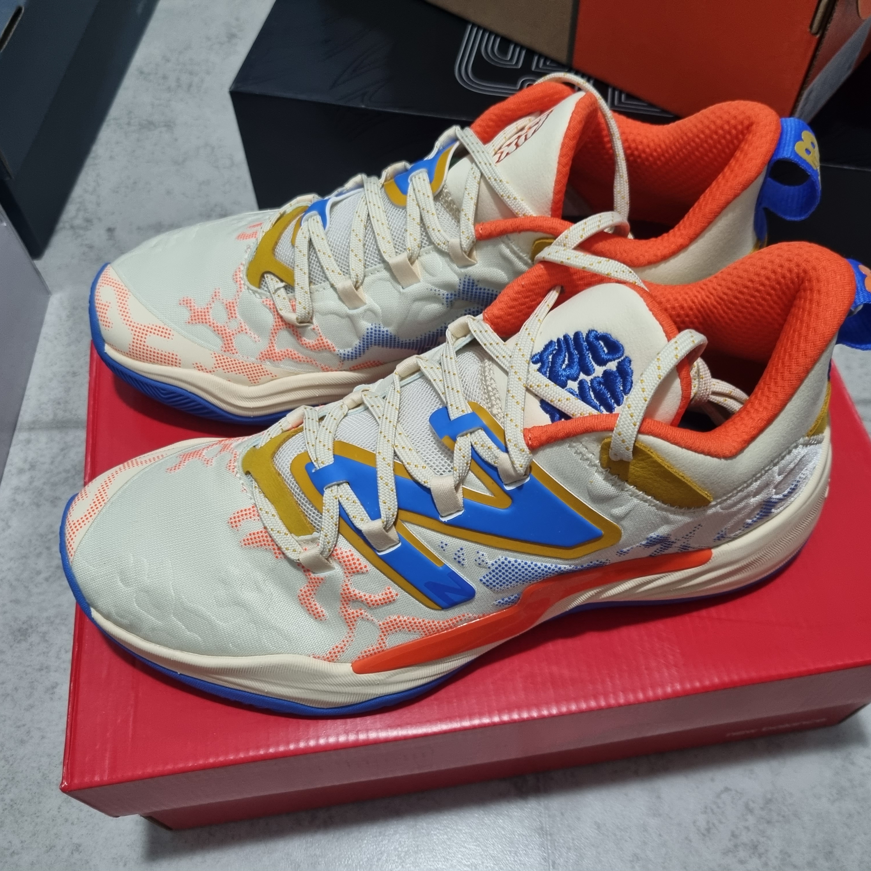 New Balance TWO WXY V3 Macadamia Nut 착용 스타일