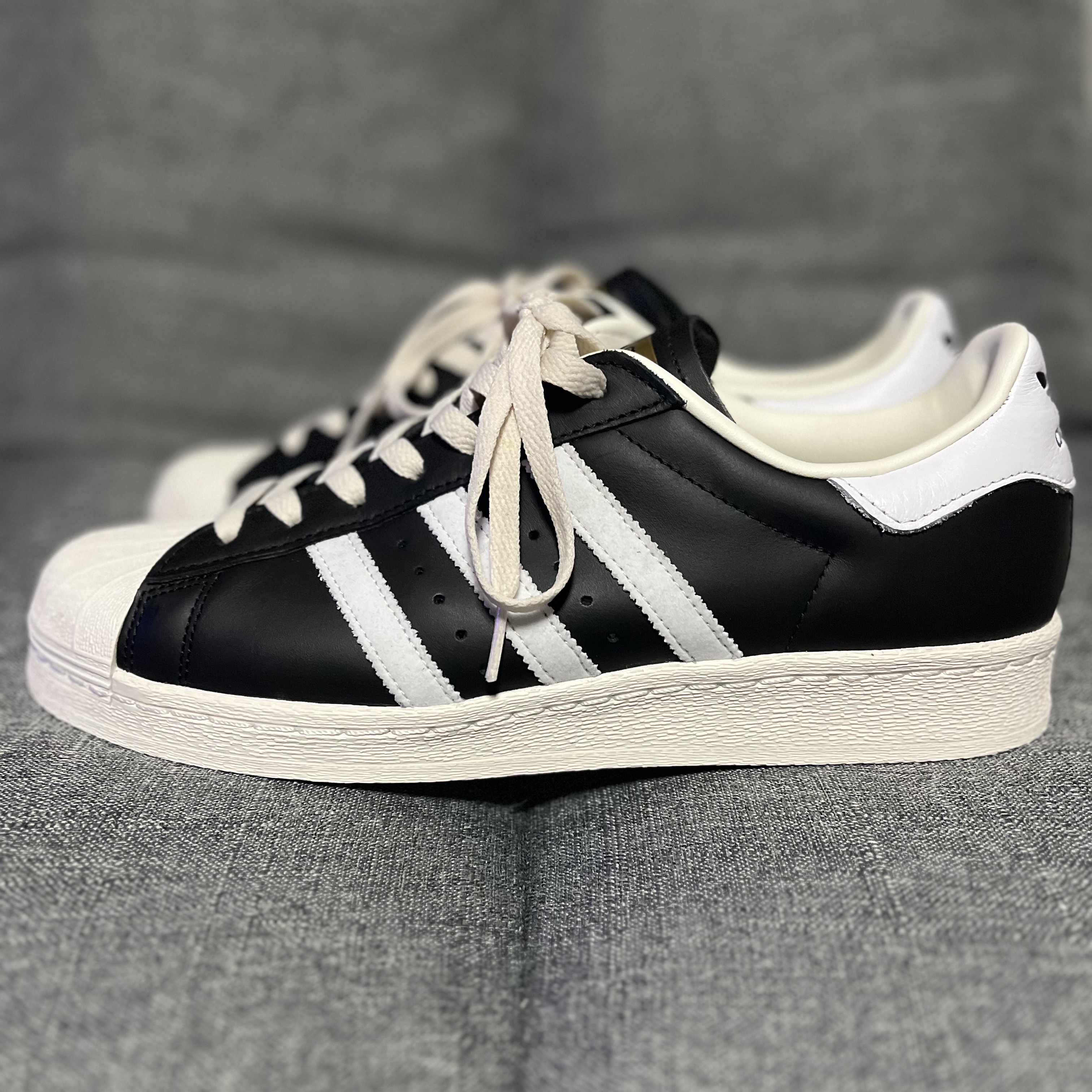 Adidas Superstar 82 FI Core Black 착용 스타일
