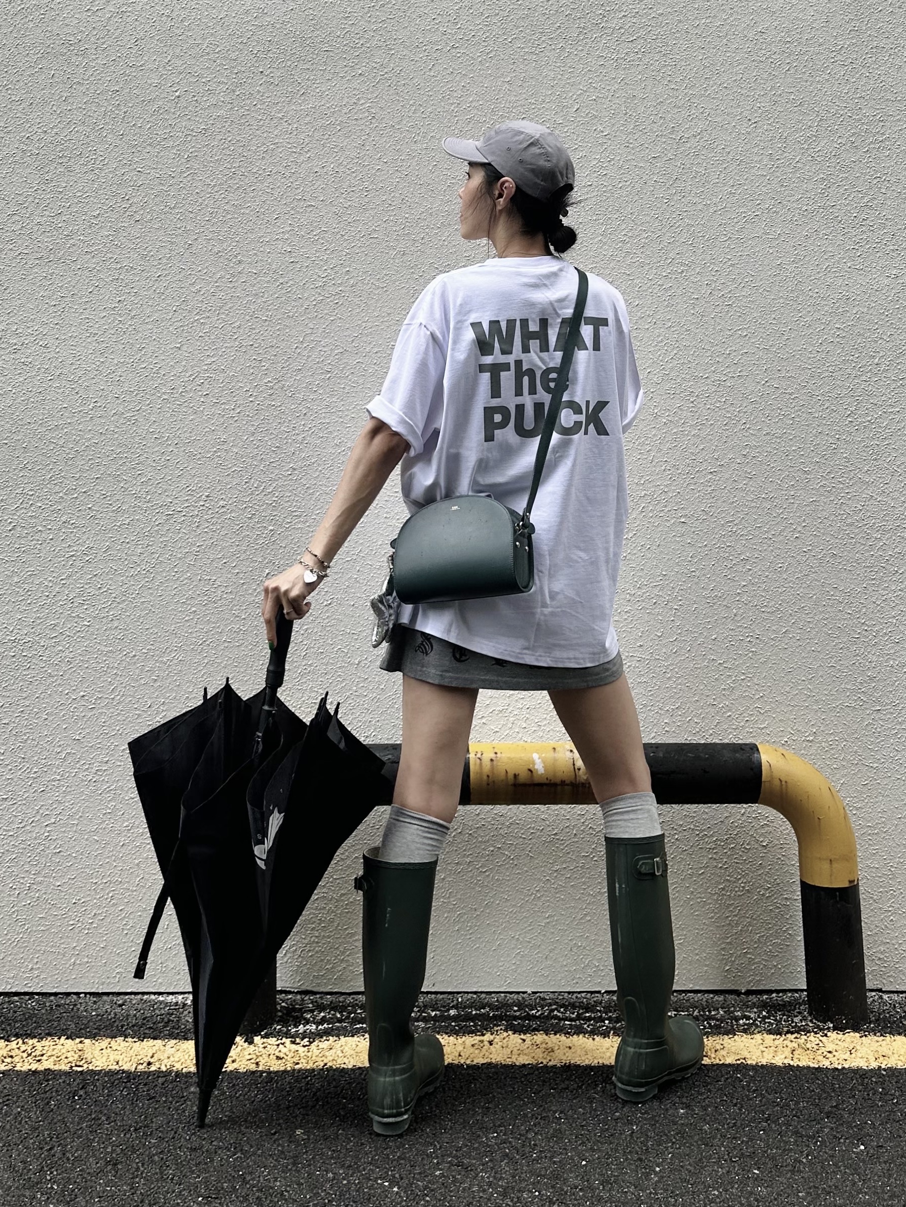 Hunter Women Original Tall RainBoots Hunter Green, Supreme Washed Chino Twill Camp Cap Grey - 22SS 착용 스타일 - 4