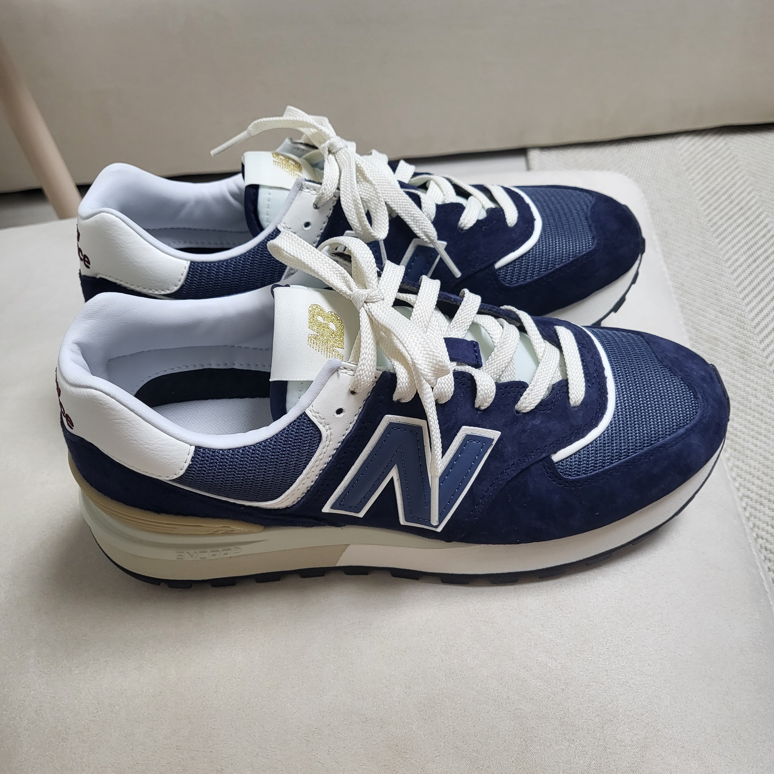 New Balance 574 Legacy Navy 착용 스타일