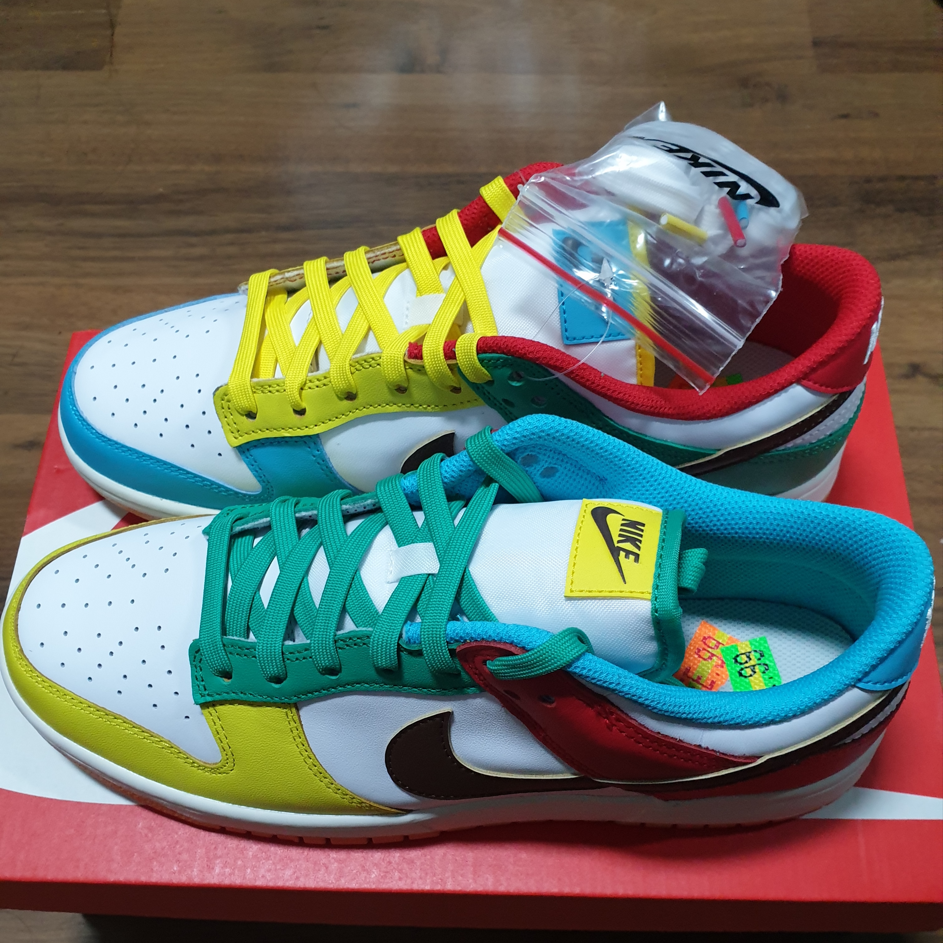 Nike Dunk Low SE Free.99 White 착용 스타일 - 3