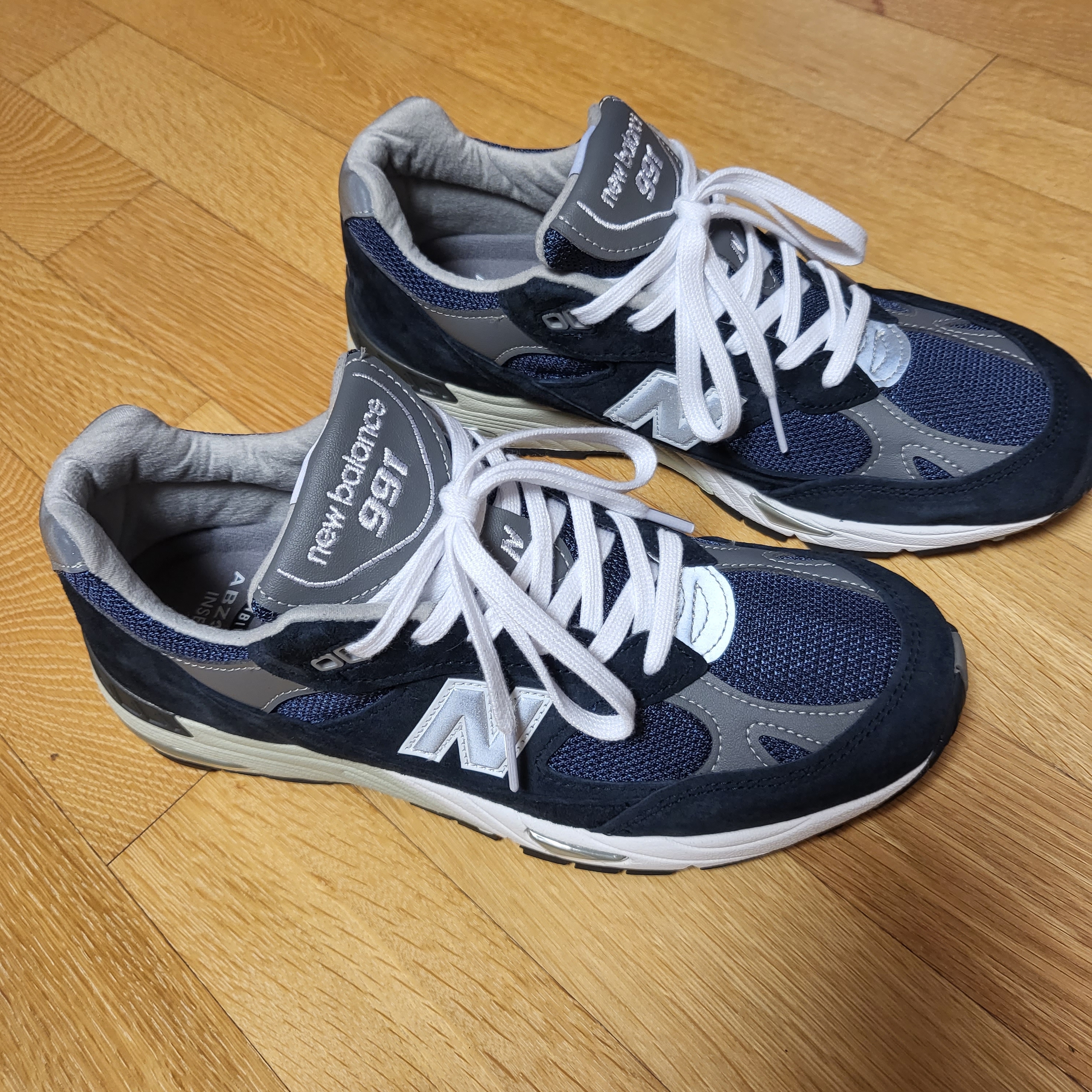 New Balance 991 Made in UK Navy 착용 스타일 - 3