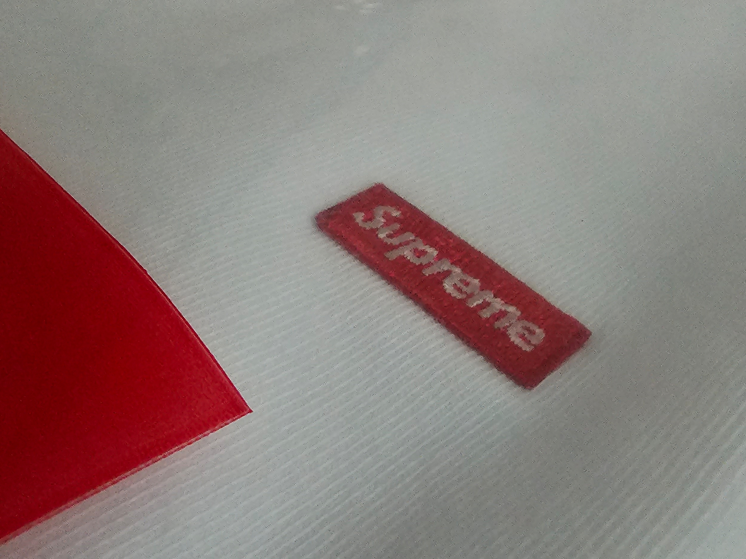 Supreme Small Box L/S T-Shirt White 착용 스타일