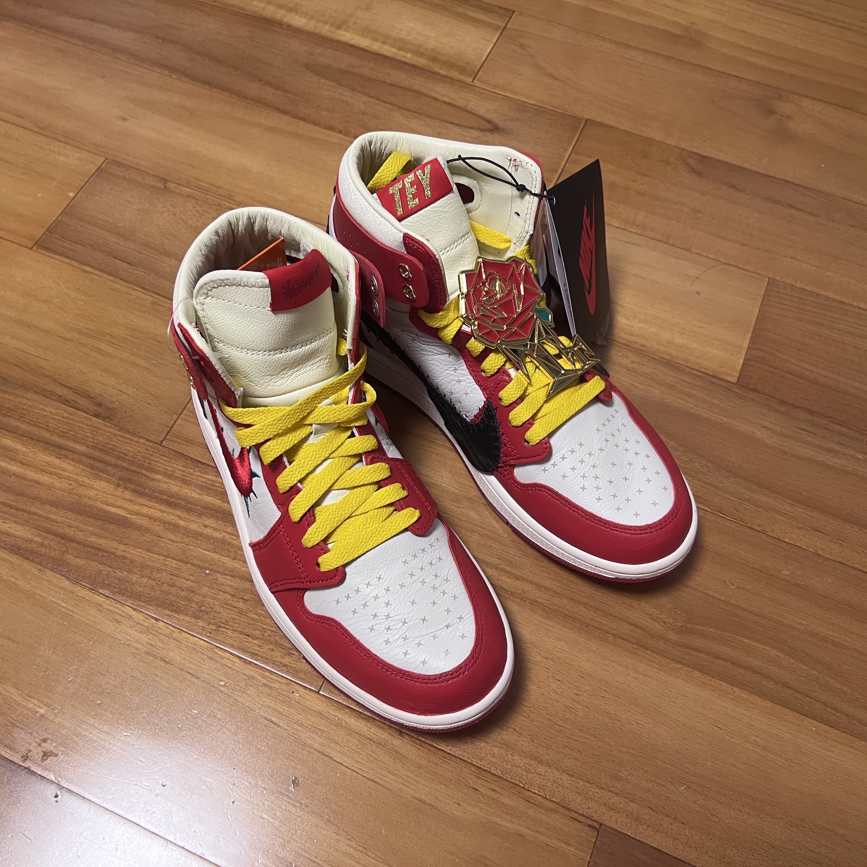 (W) Jordan 1 x Teyana Taylor Zoom CMFT 2 Gym Red 착용 스타일