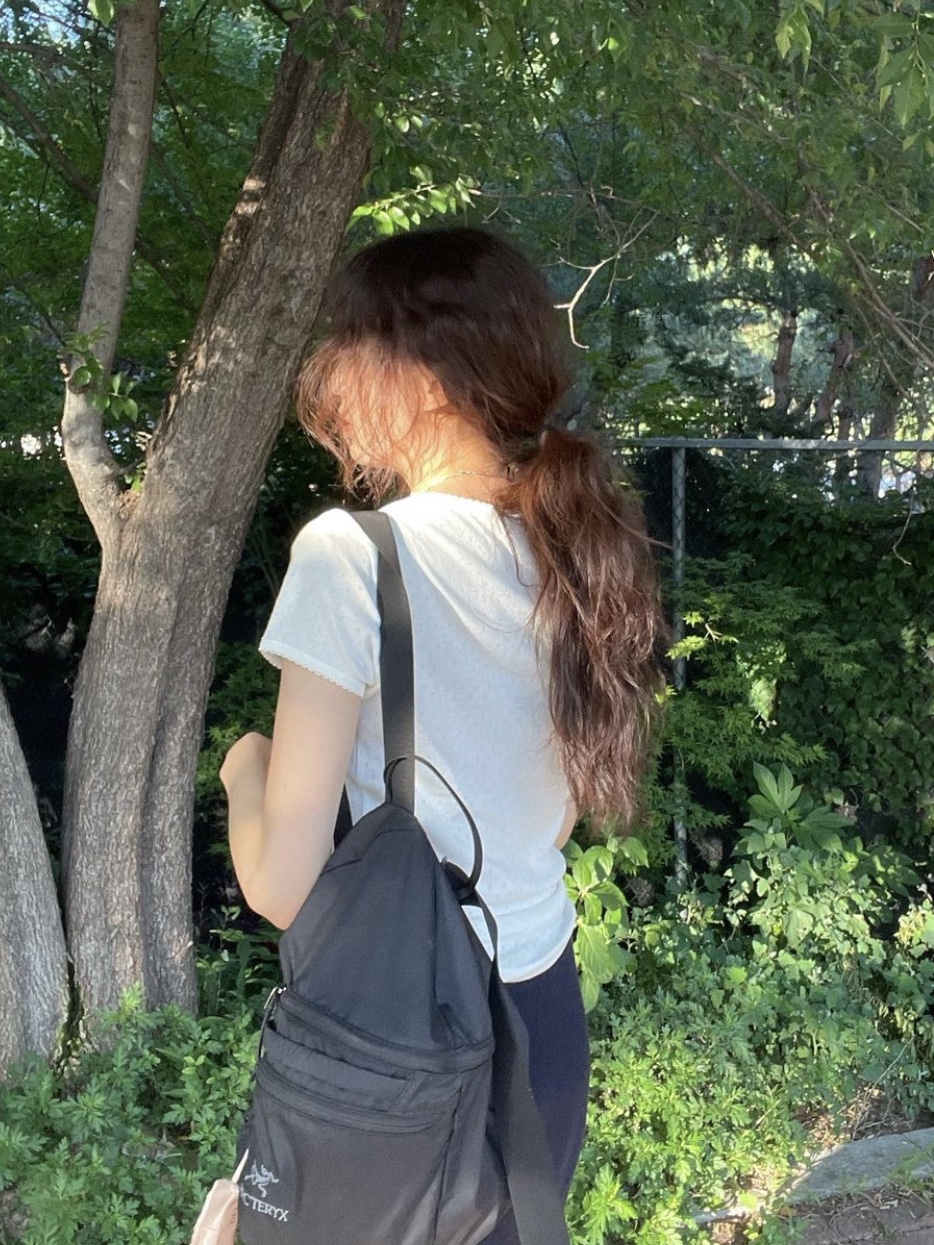 Arc'teryx Heliad 15 Backpack Black 착용 스타일