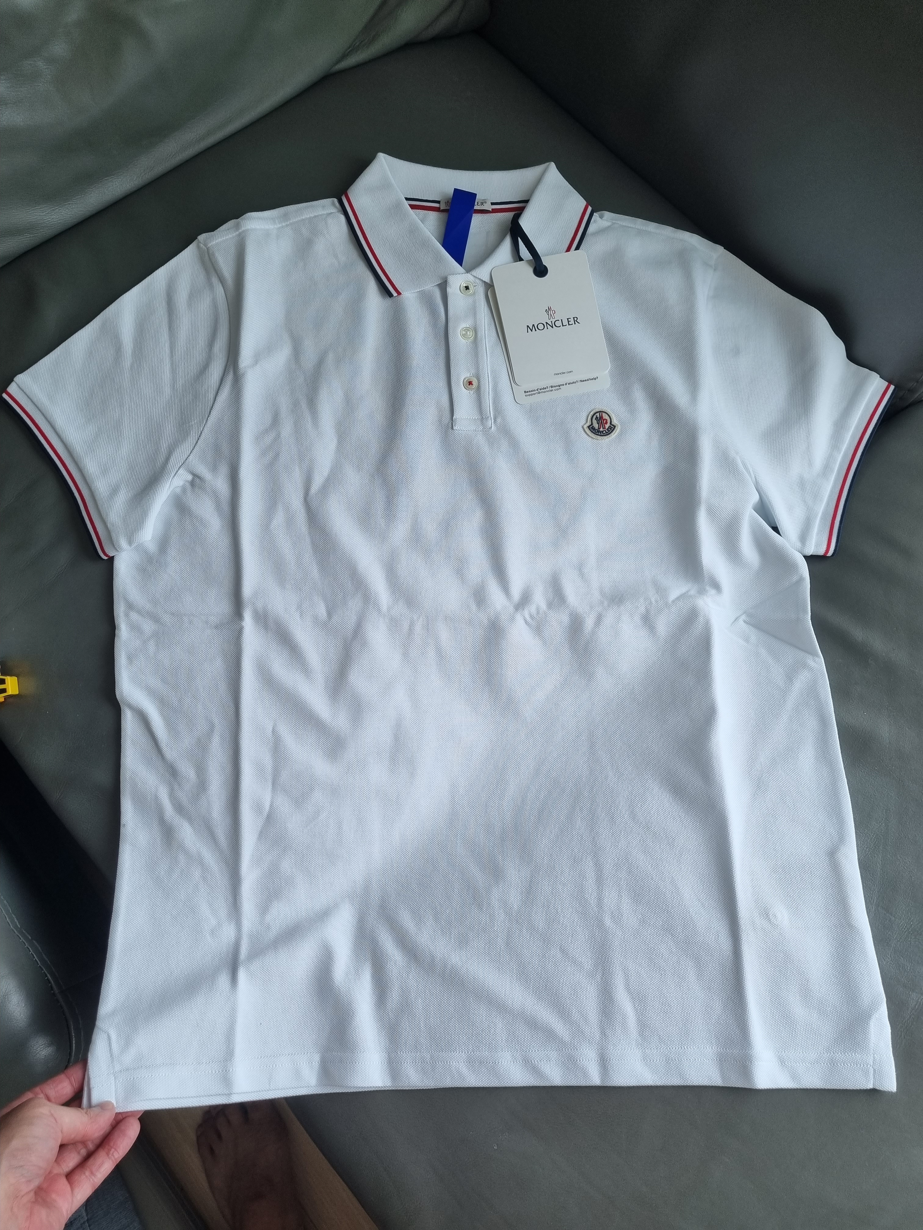 Moncler Logo Polo Shirt Optical White - 23SS 착용 스타일
