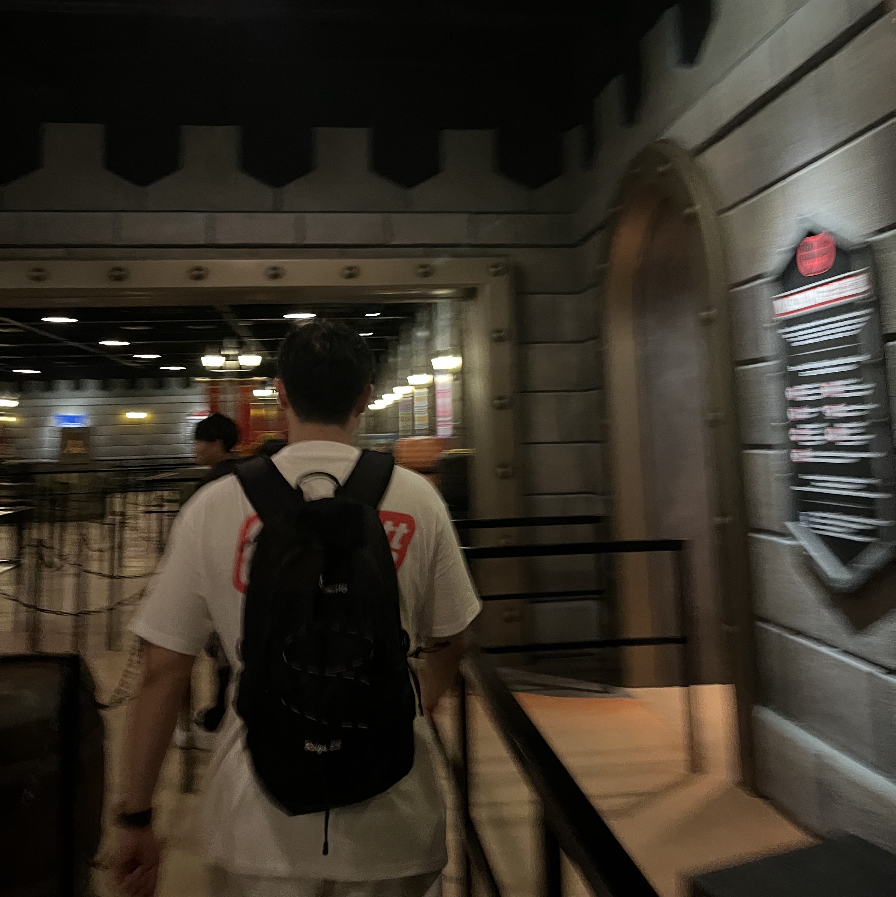 Supreme Backpack Black - 22SS 착용 스타일