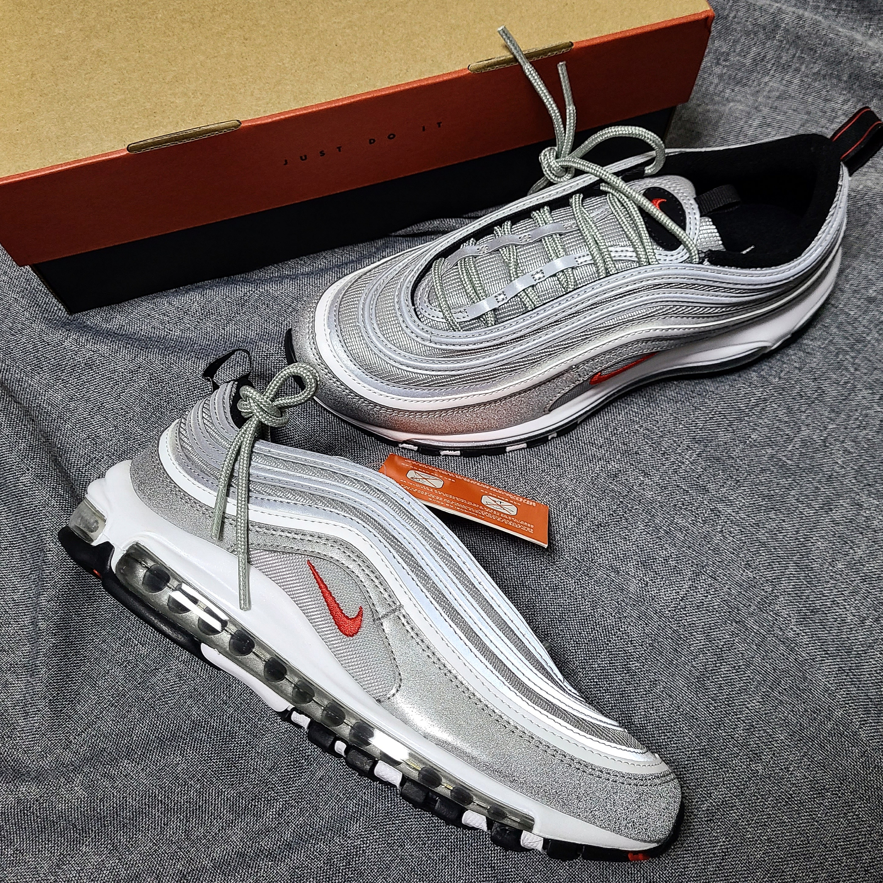 Nike Air Max 97 OG Silver Bullet 2022 착용 스타일