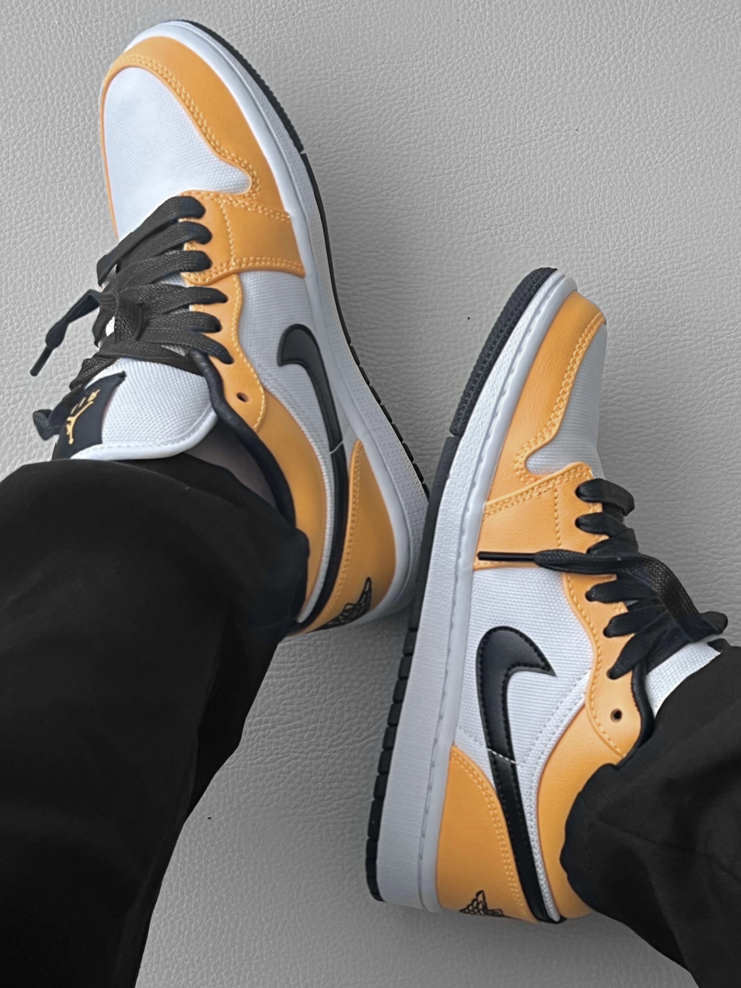 (W) Jordan 1 Low SE Laser Orange 착용 스타일