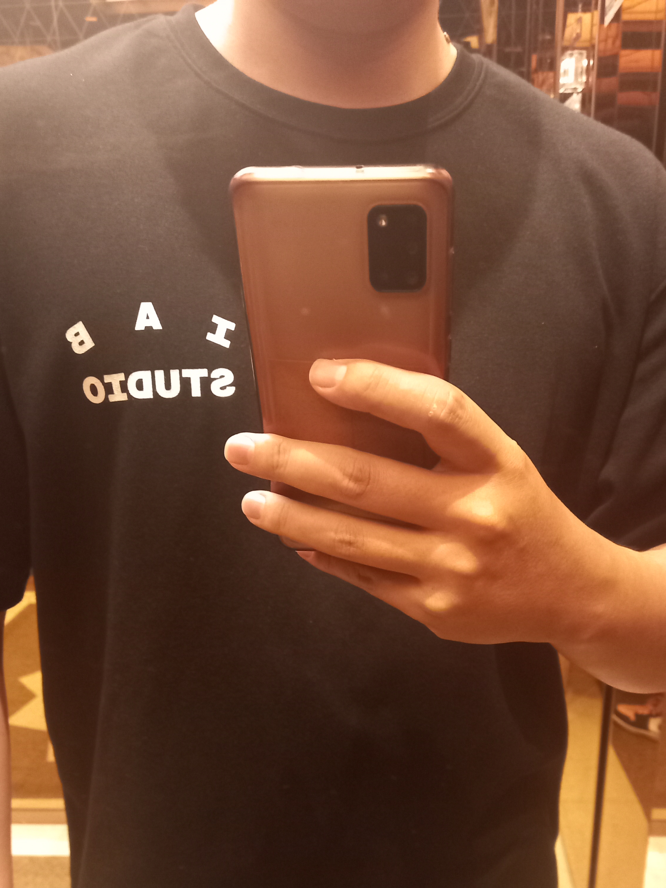 IAB Studio 10th Anniversary T-Shirt Black 착용 스타일