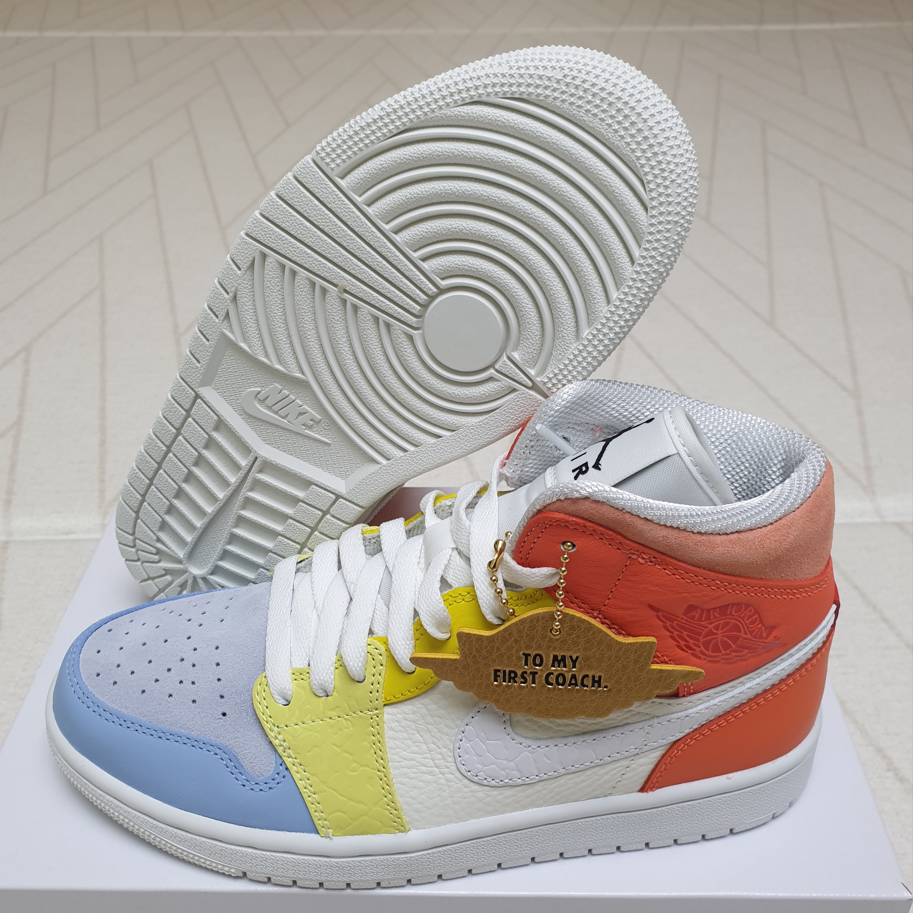 (W) Jordan 1 Mid To My First Coach 착용 스타일 - 2