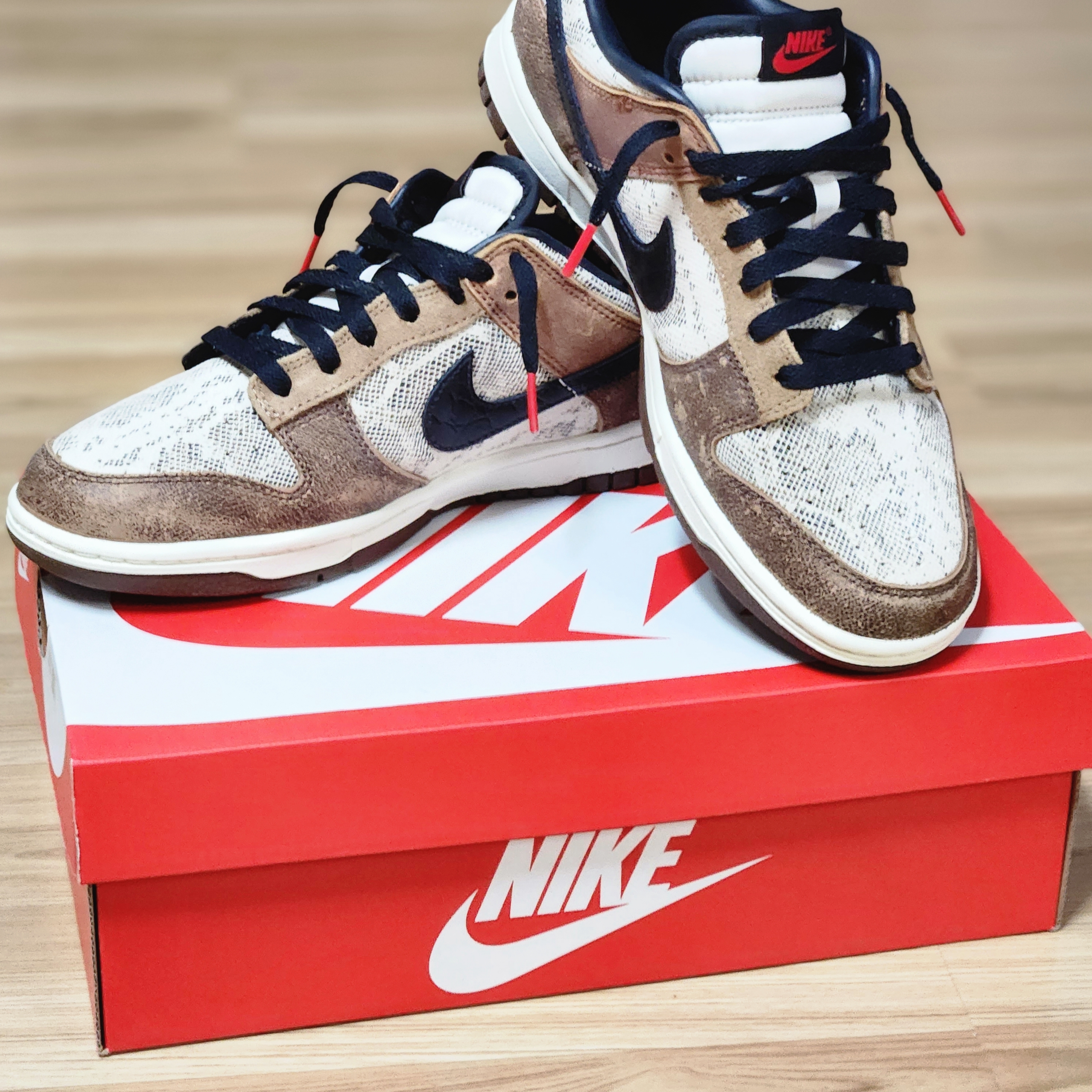 Nike Dunk Low PRM Head to Head 착용 스타일