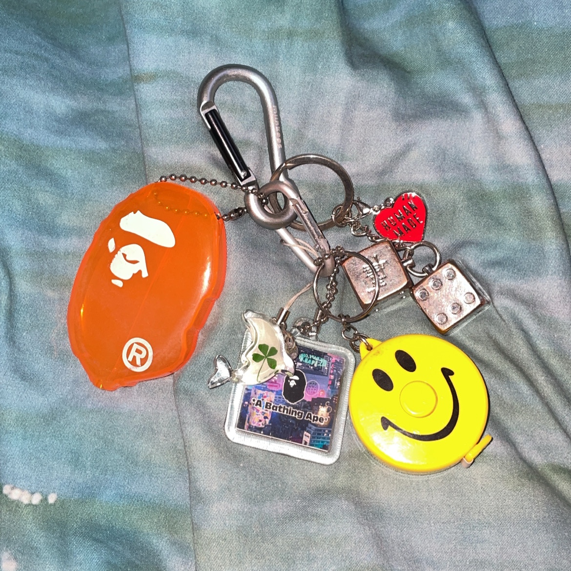 Human Made Heart Mini Keycharm Red 착용 스타일