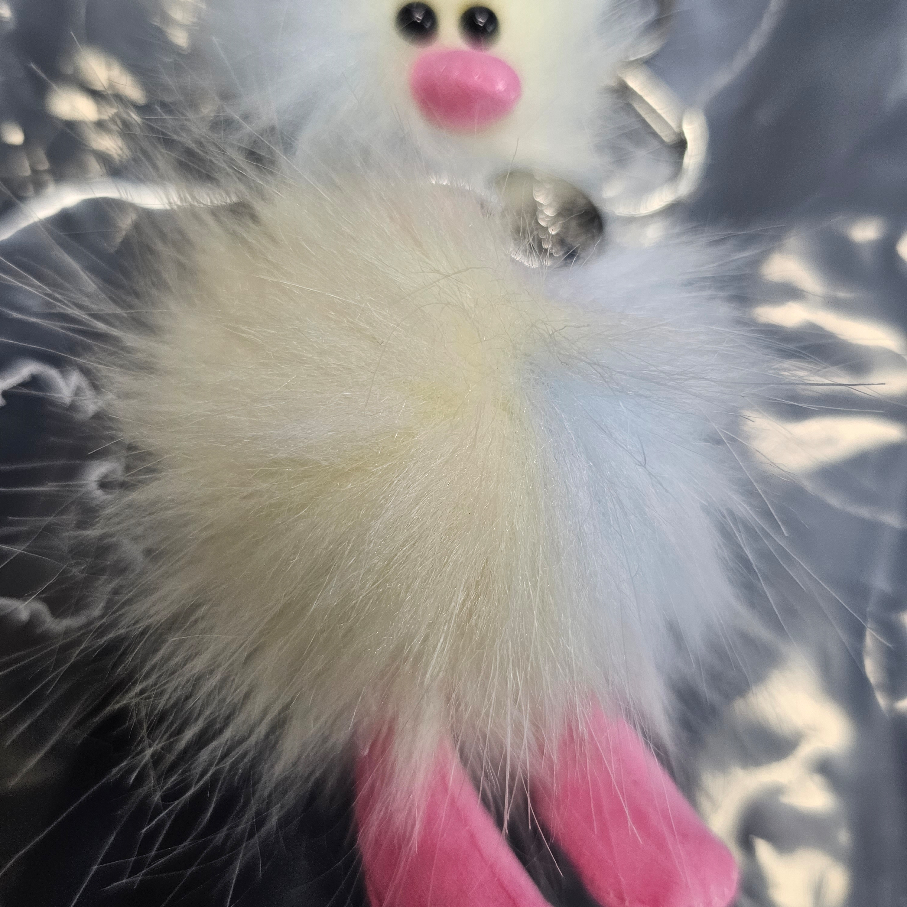 Cosymosy Mini Bird Keyring Rainbow 착용 스타일