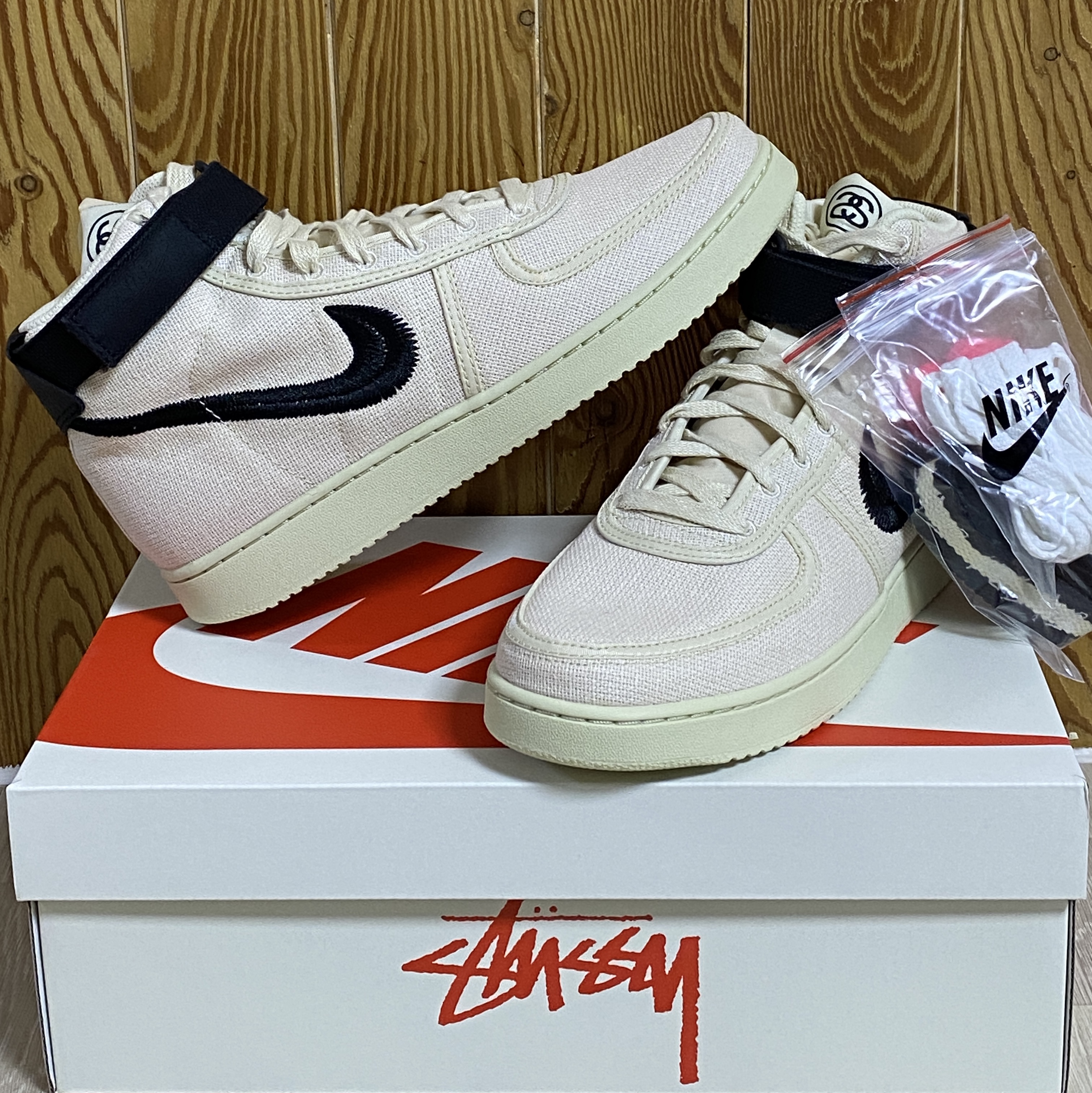 Nike x Stussy Vandal High Fossil 착용 스타일