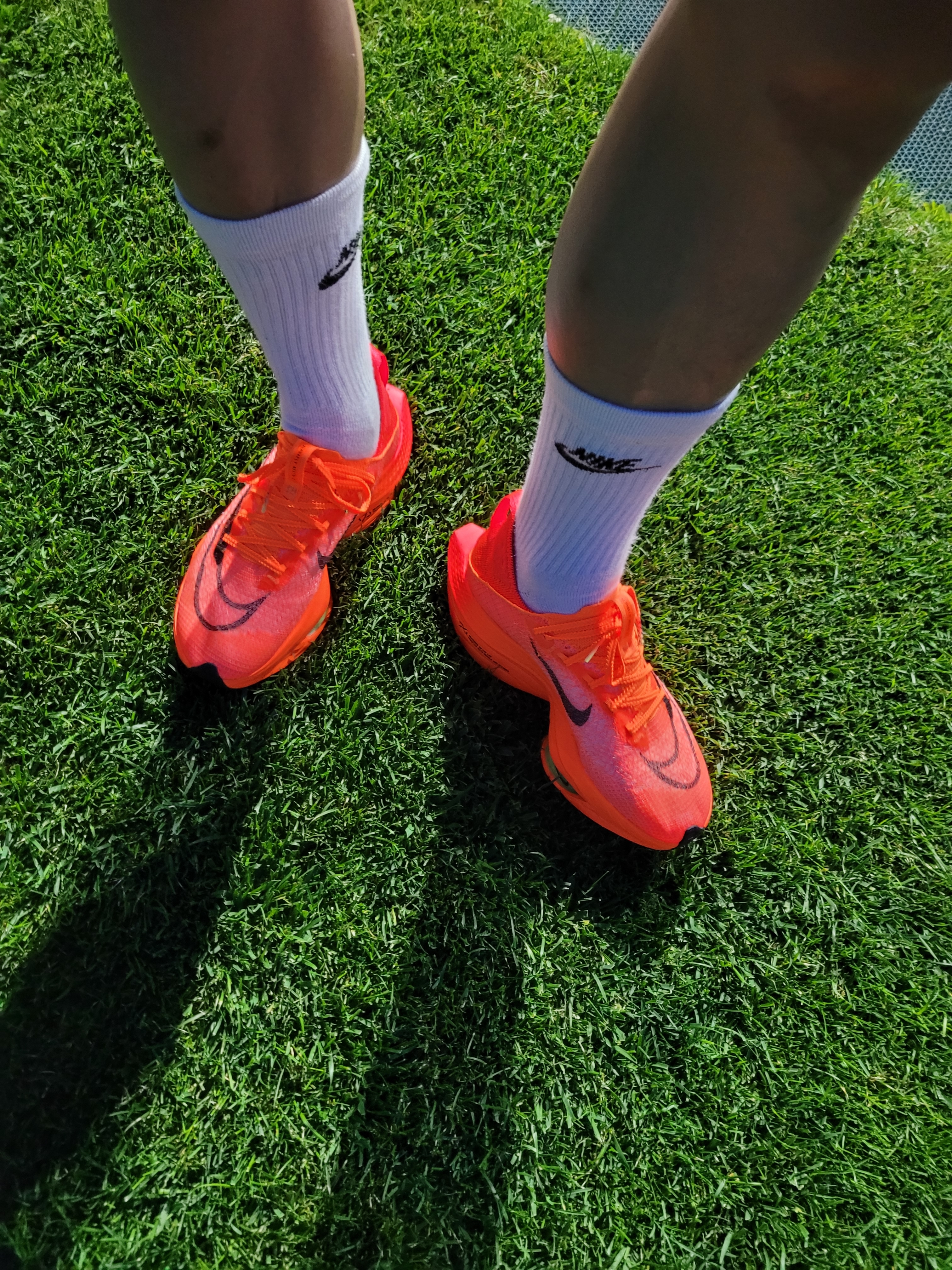 Nike Air Zoom Alphafly Next% 2 Total Orange 착용 스타일 - 1