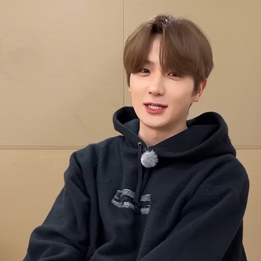 Supreme Inside Out Box Logo Hooded Sweatshirt Black - 23SS 착용 스타일 - 2