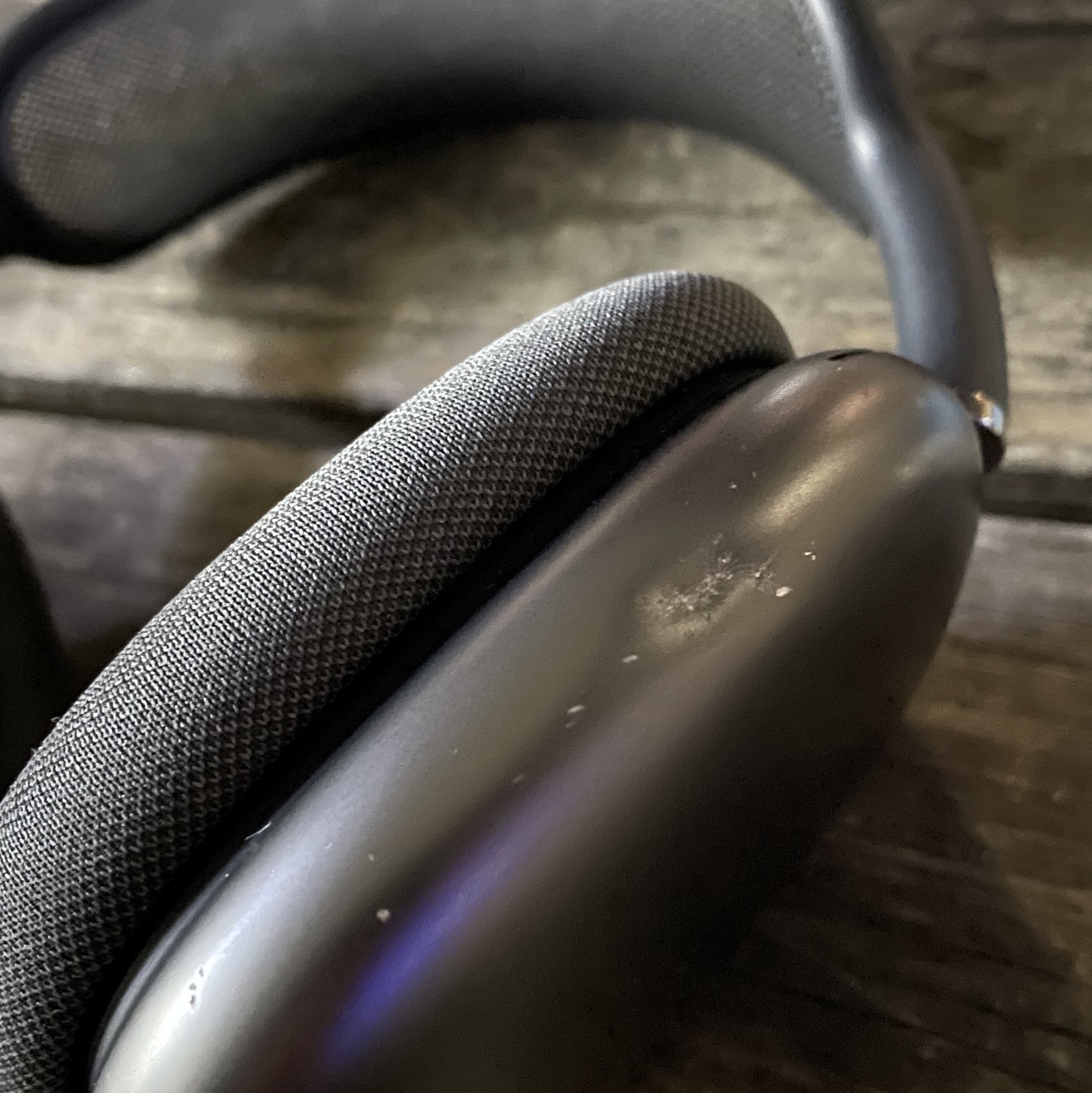 Apple AirPods Max Lightning Space Gray (Korean Ver.) 착용 스타일