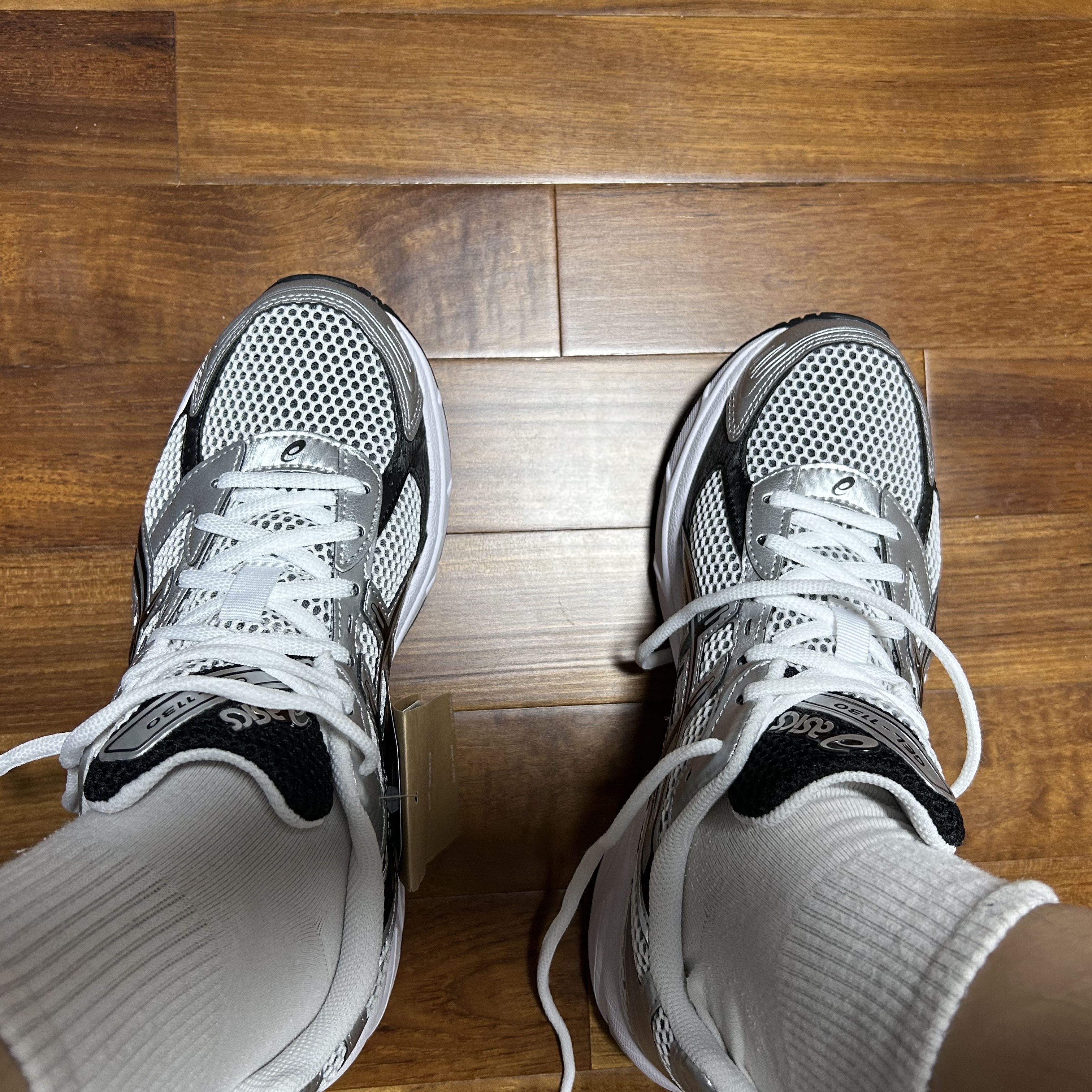 Asics Gel-1130 White Black 착용 스타일