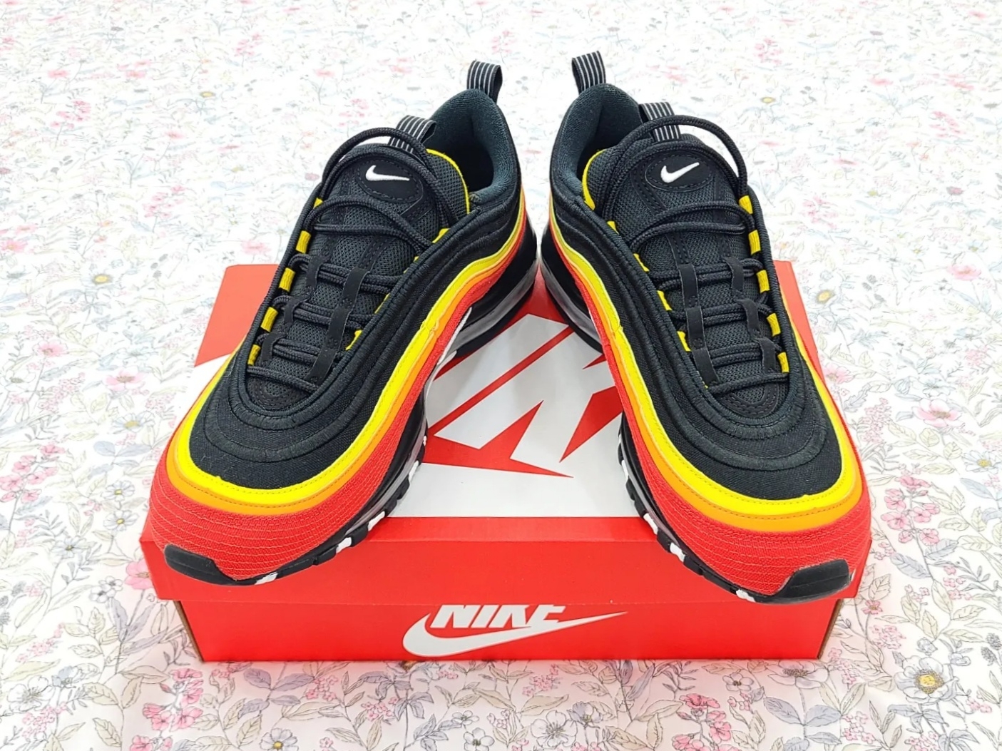 Nike Air Max 97 Hanshin Tigers 착용 스타일 - 3