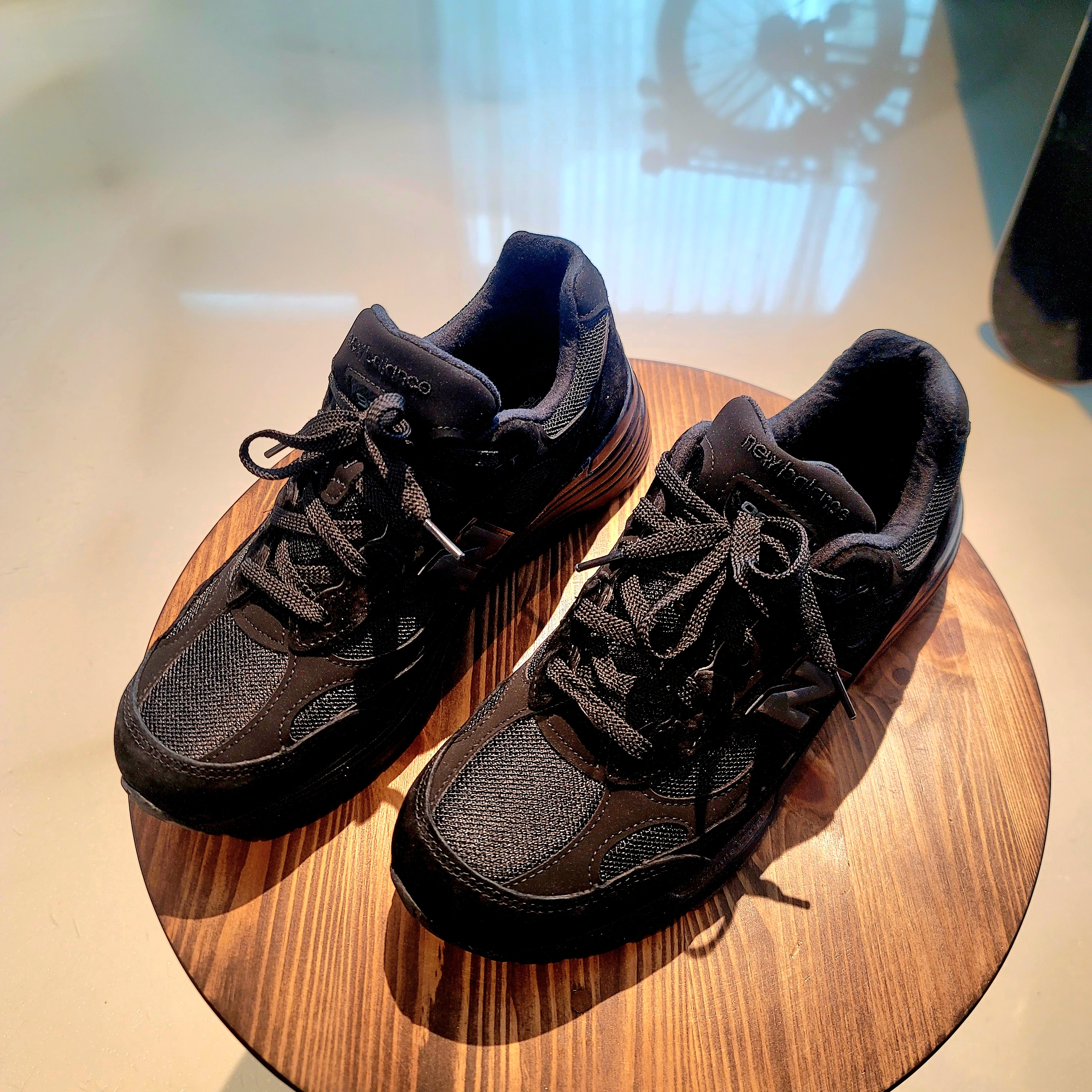 New Balance 992 Made in USA Triple Black 착용 스타일