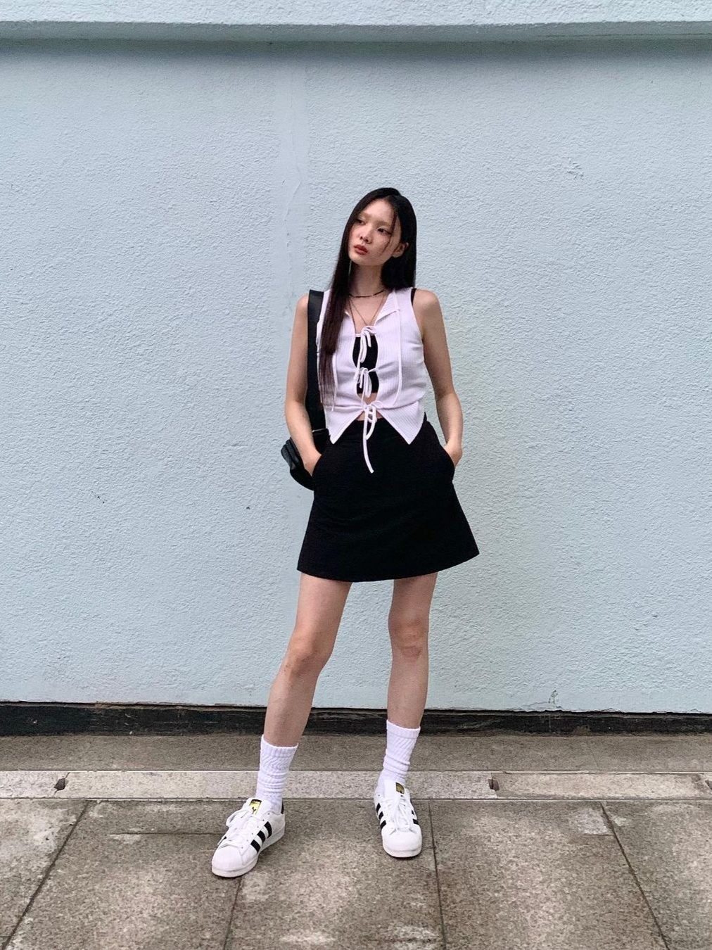 (W) Adidas Superstar Cloud White Core Black 착용 스타일