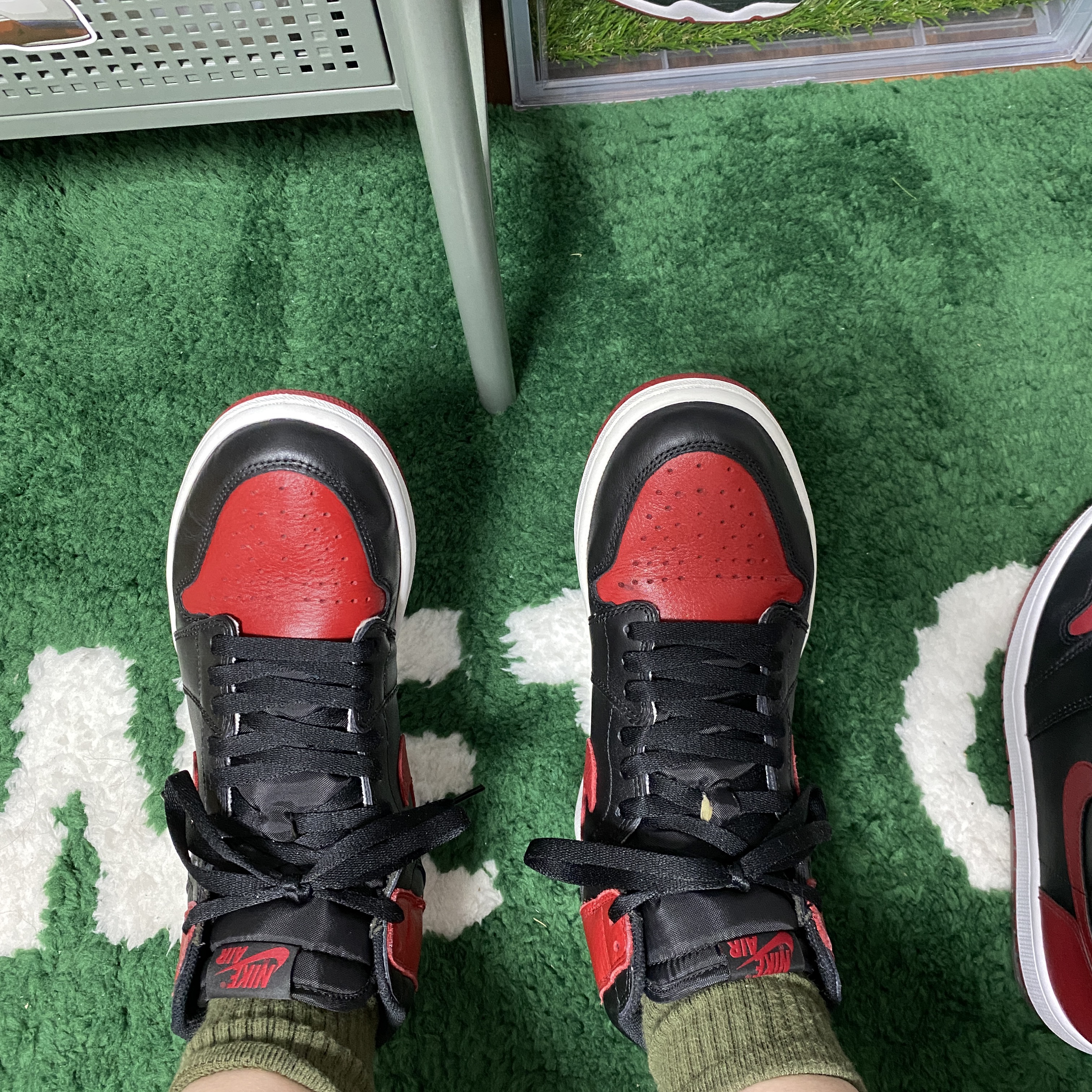Jordan 1 Retro High OG Bred Banned 2016 착용 스타일 - 1