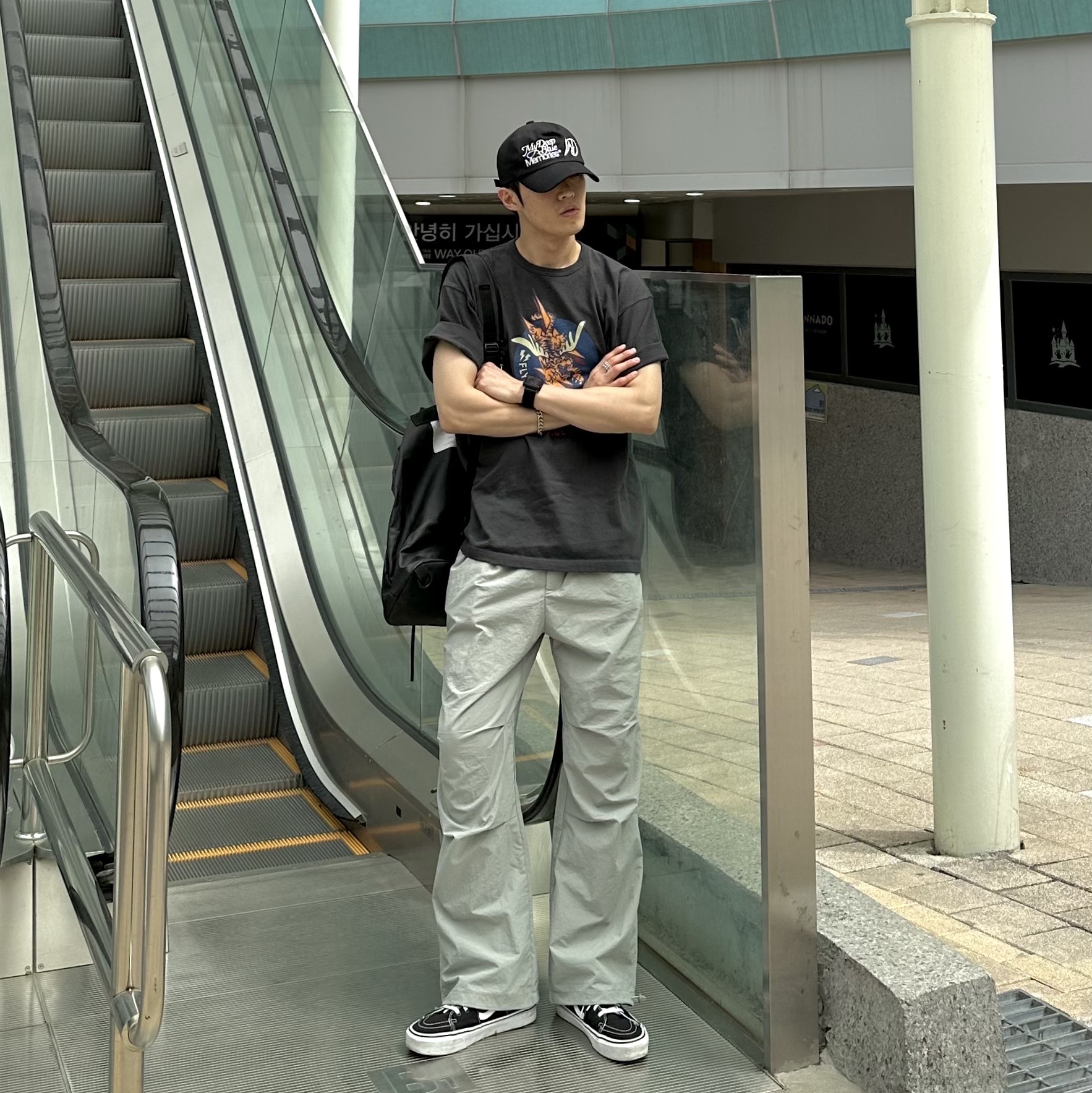 Vans Sk8-Hi Black White 착용 스타일