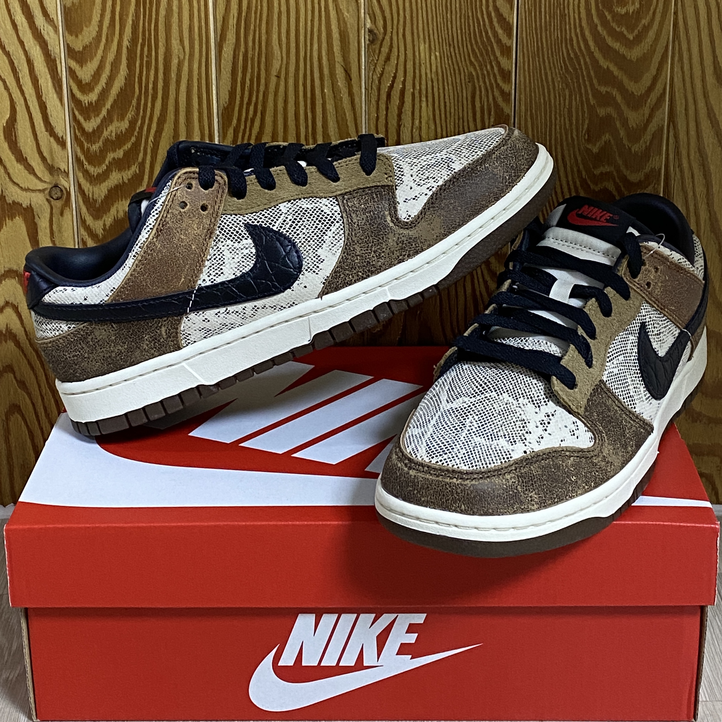 Nike Dunk Low PRM Head to Head 착용 스타일