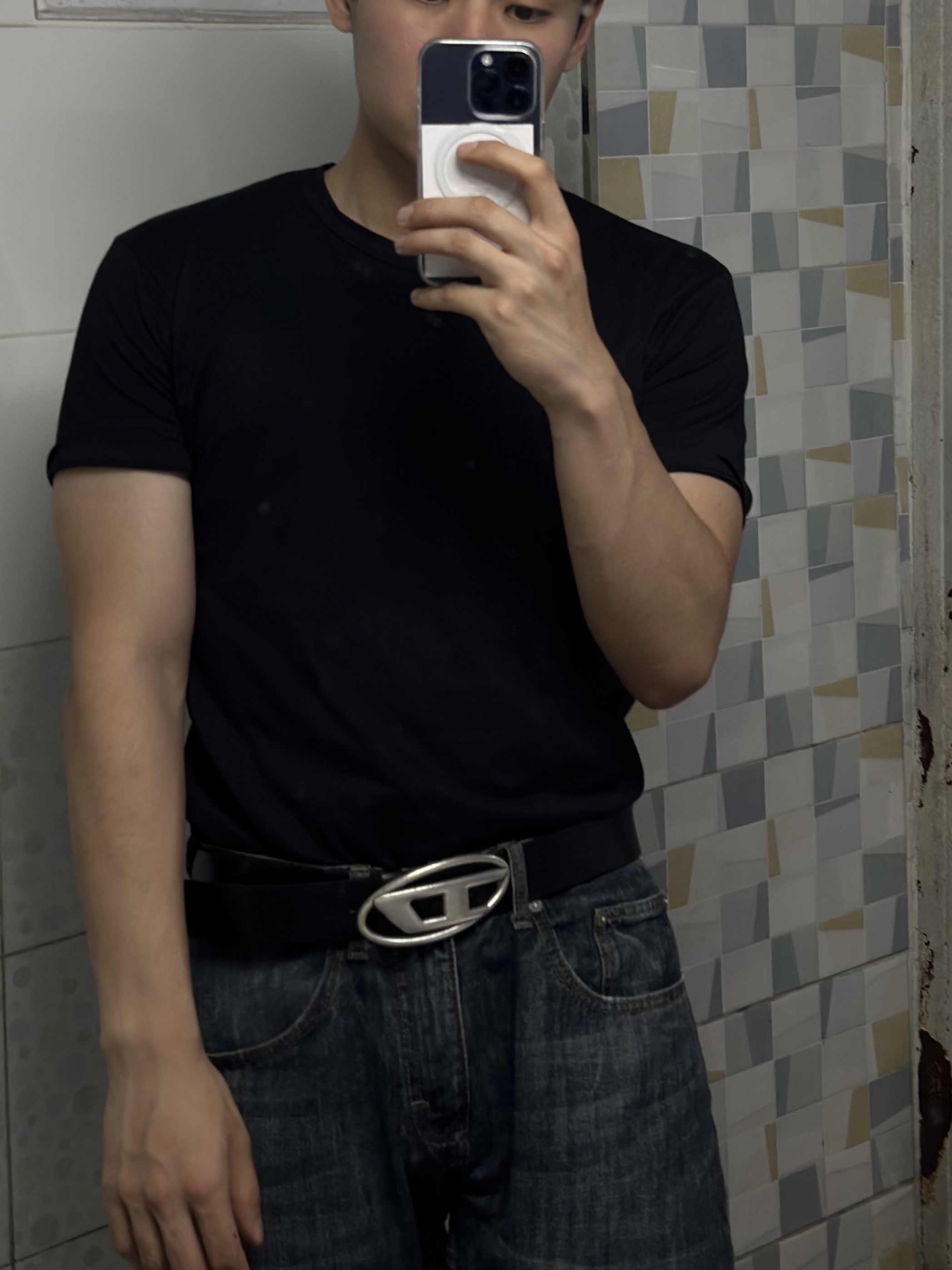 Diesel B-1DR Leather Belt with D Buckle Black 착용 스타일 - 1