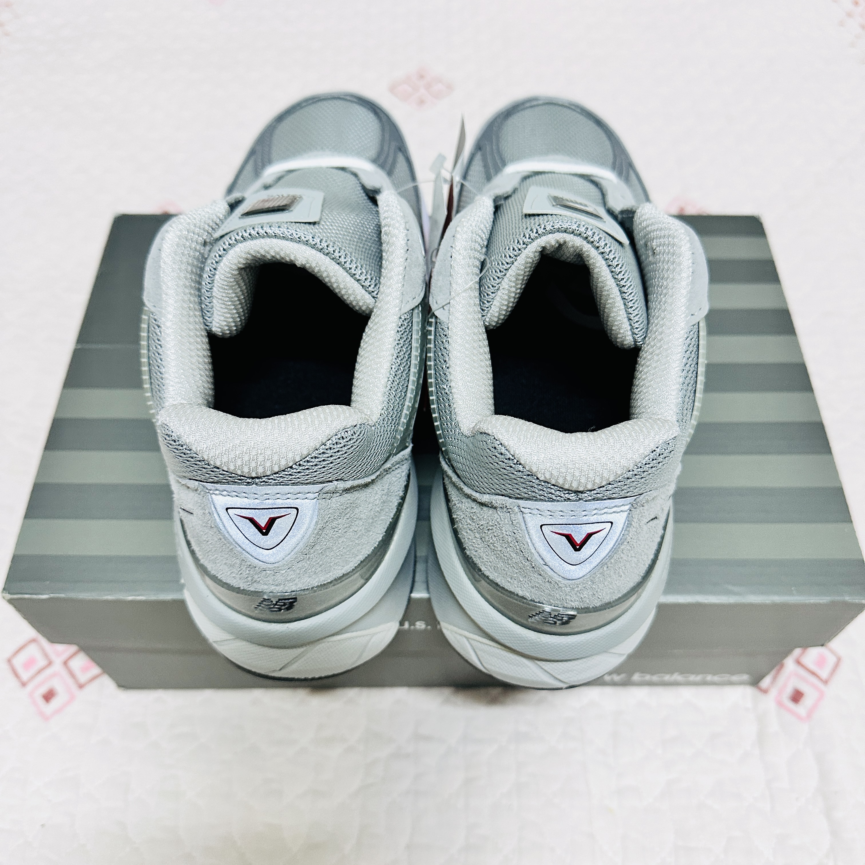 New Balance 990v5 Made in USA Grey - D Standard 착용 스타일 - 3