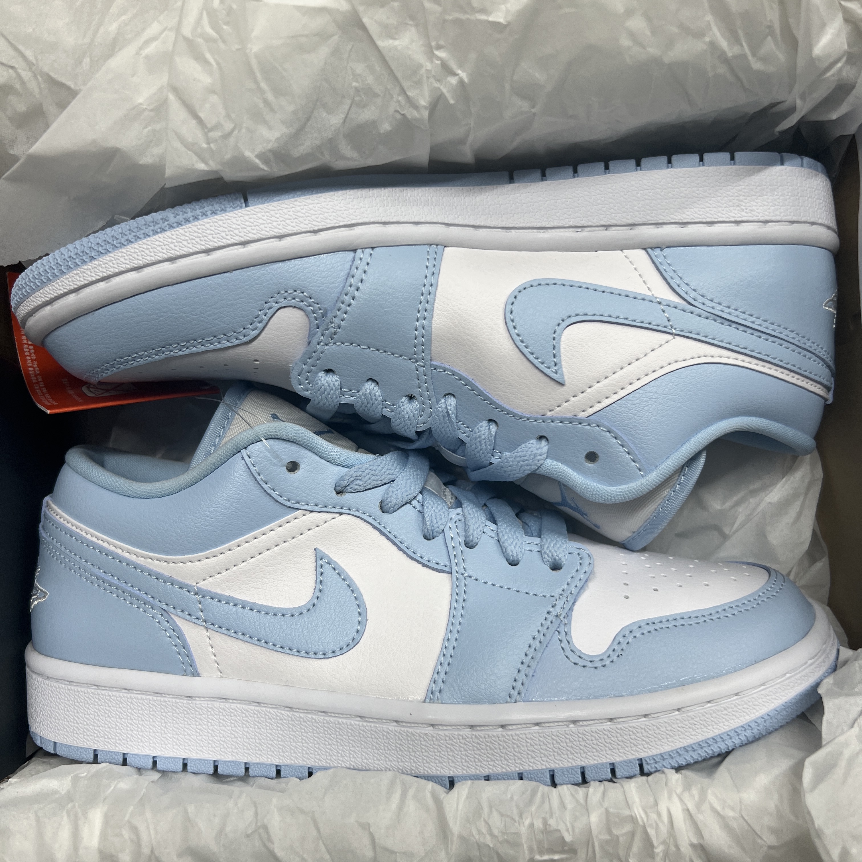 (W) Jordan 1 Low White Ice Blue 착용 스타일