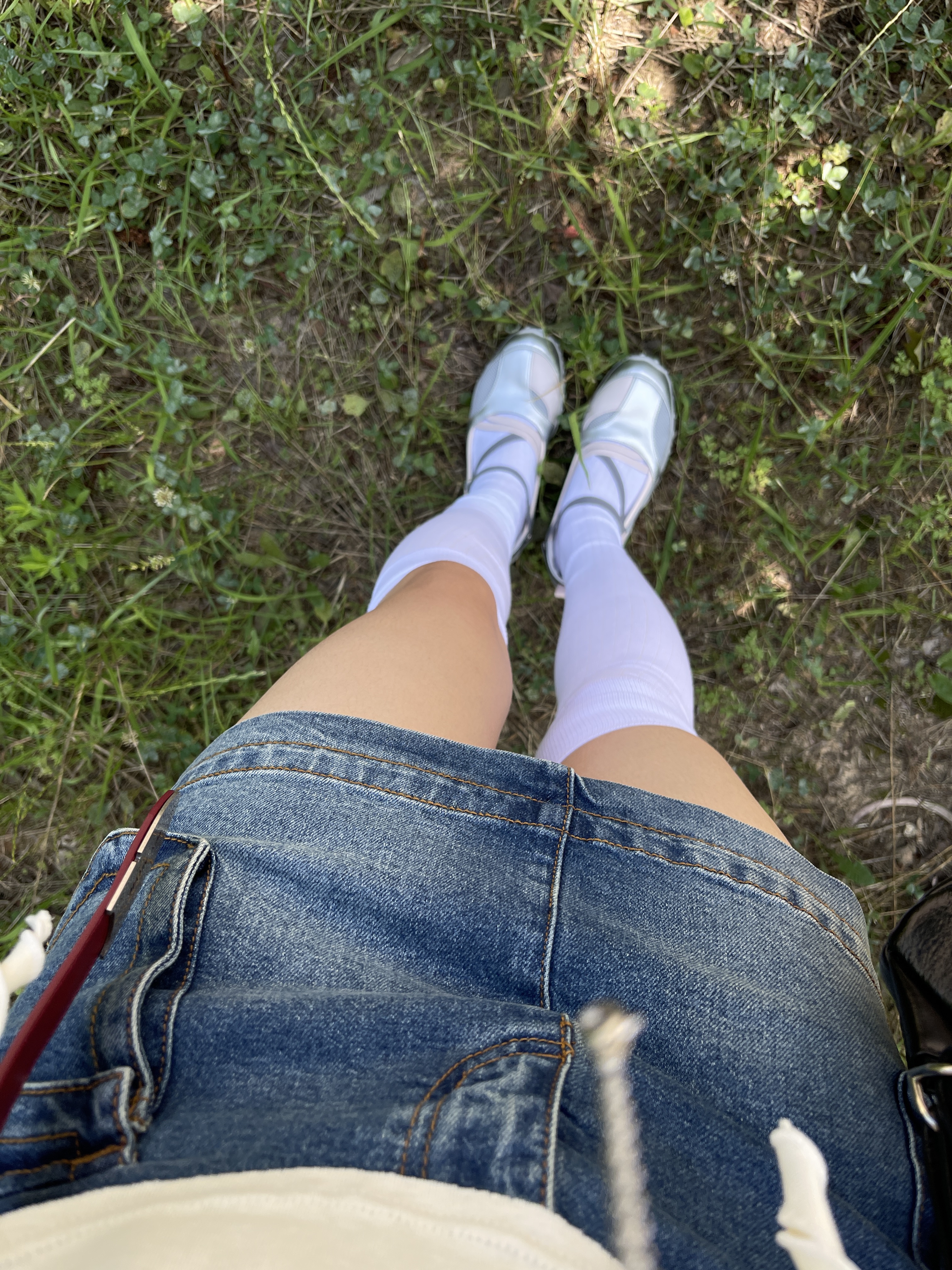 (W) Matin Kim Over Knee Socks White 착용 스타일 - 2