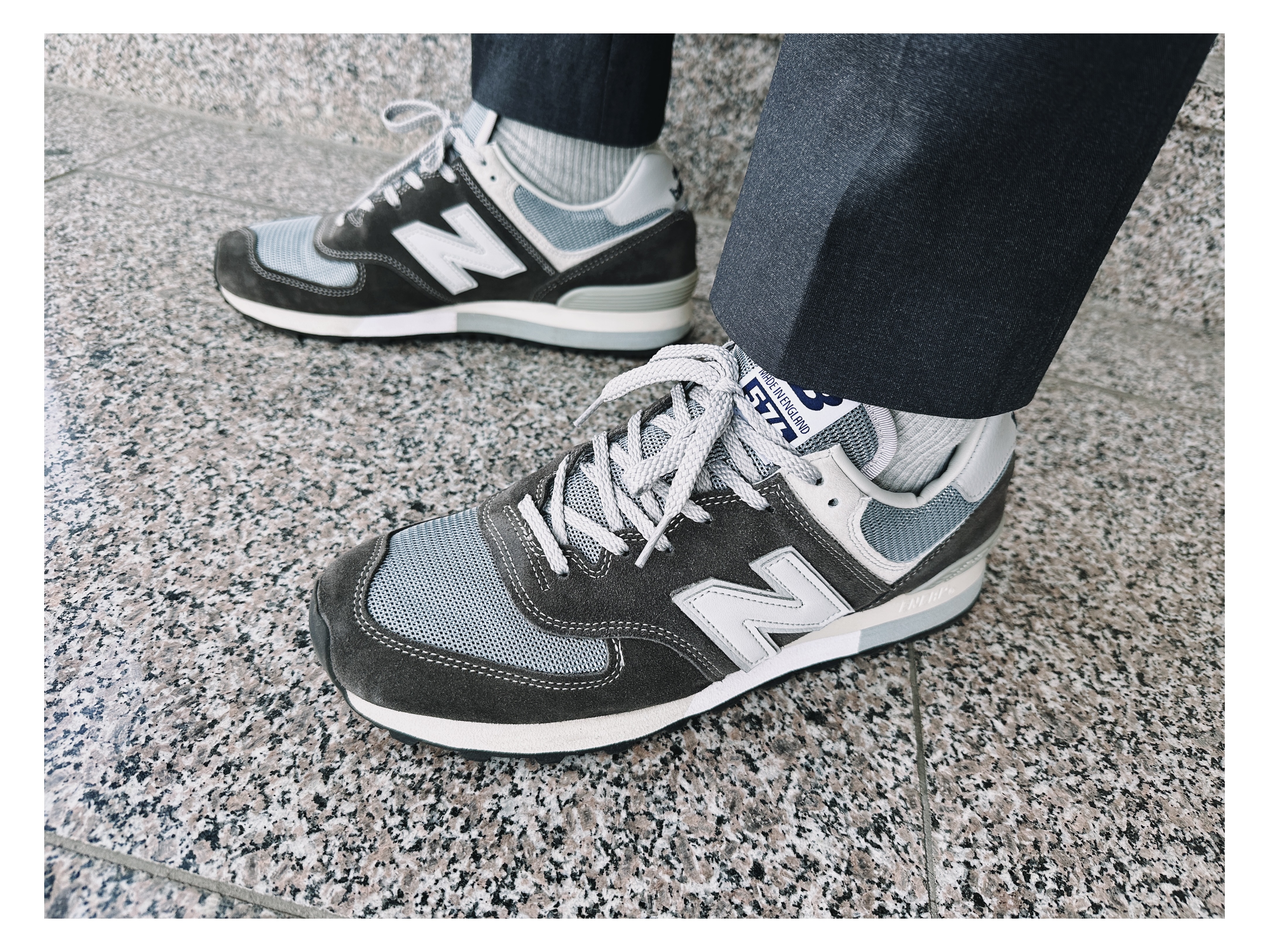 New Balance 576 Made in UK Grey 착용 스타일 - 1