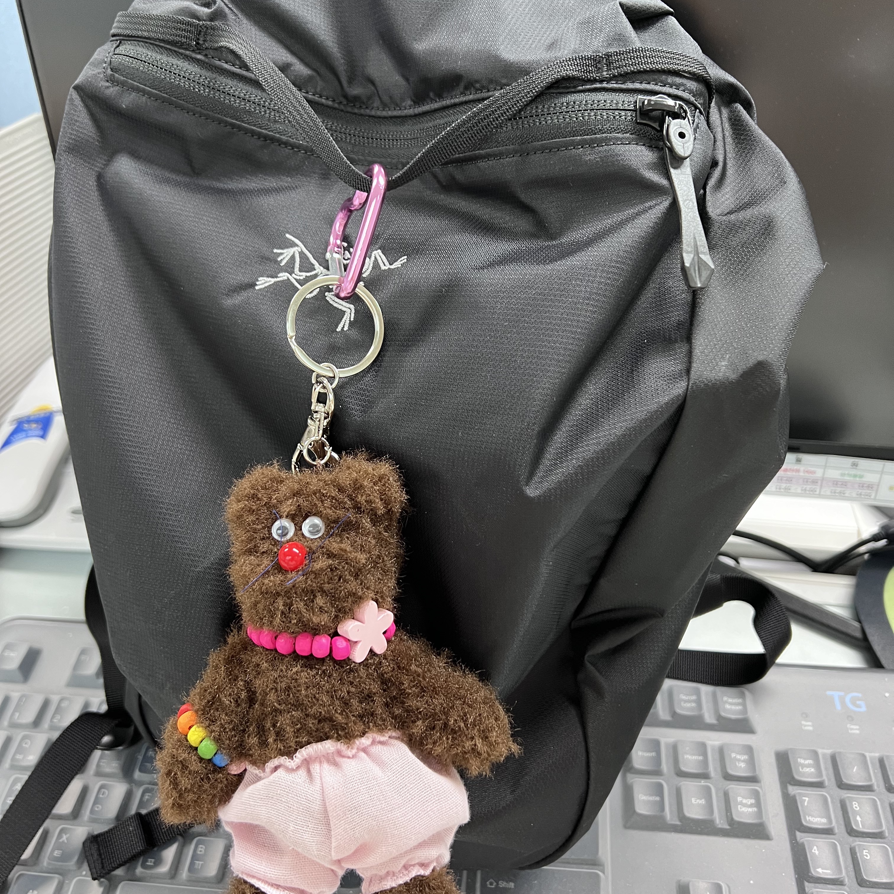 Arc'teryx Heliad 10 Backpack Black 착용 스타일