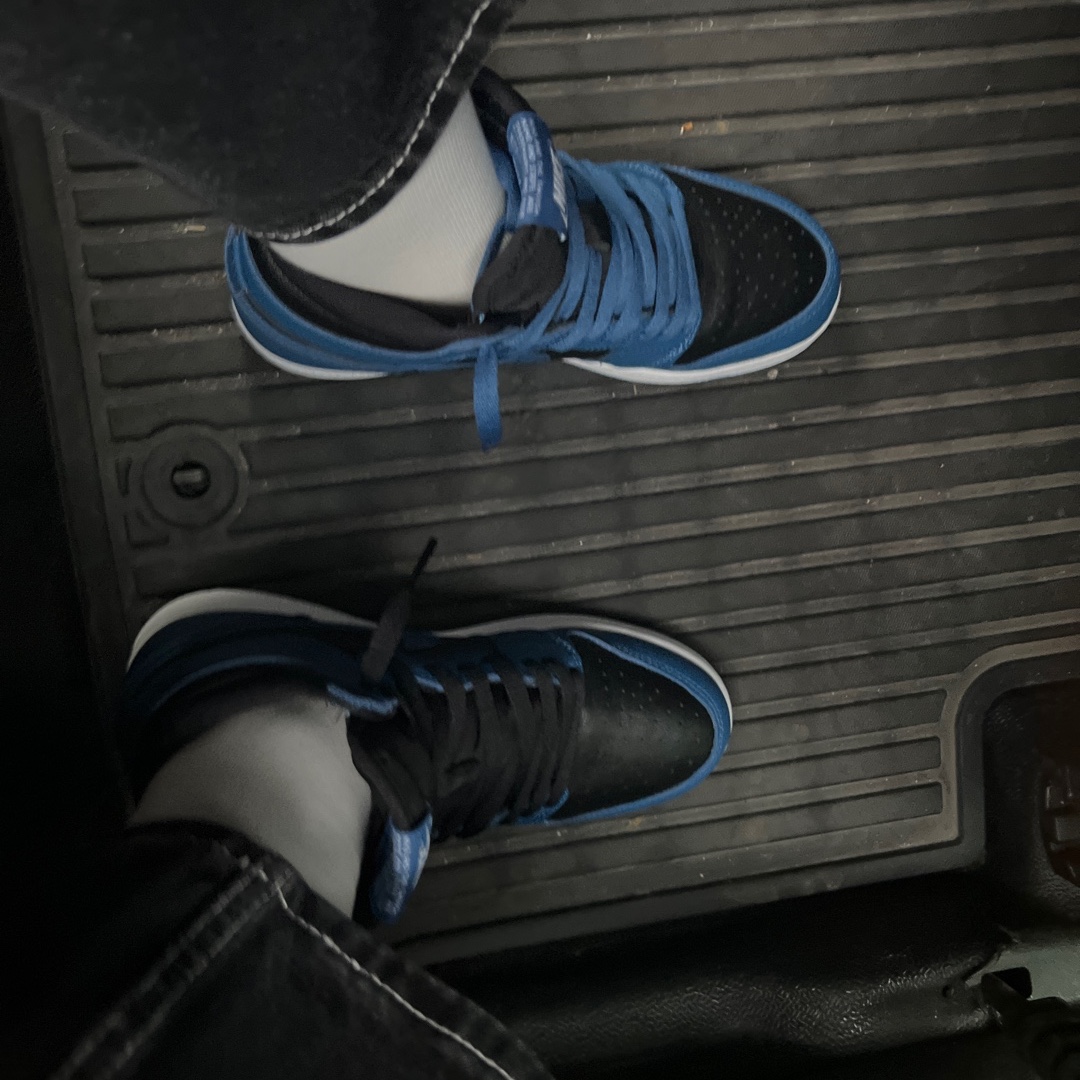 (GS) Jordan 1 Retro High OG Dark Marina Blue 착용 스타일 - 2