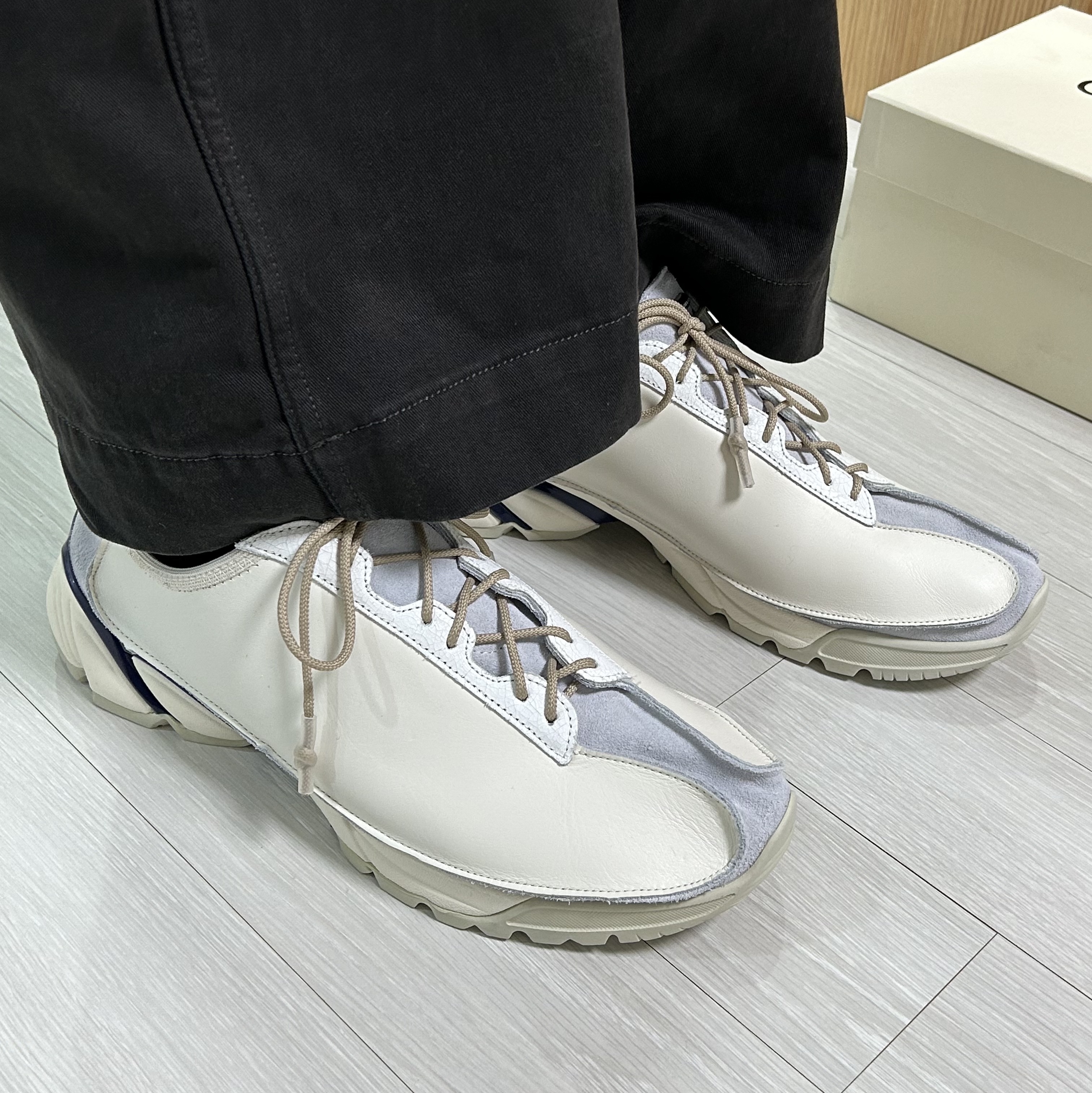 Our Legacy Klove Leather Off White 착용 스타일 - 1